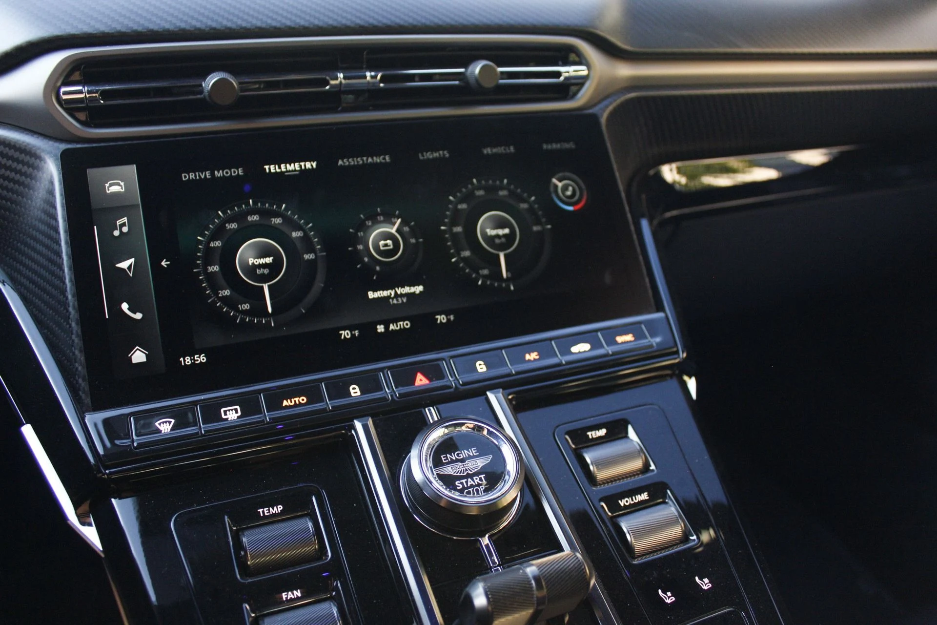 mph035_3359434934_Used_2025_Aston_Martin_Vantage_1788306669_5913b7f4c8