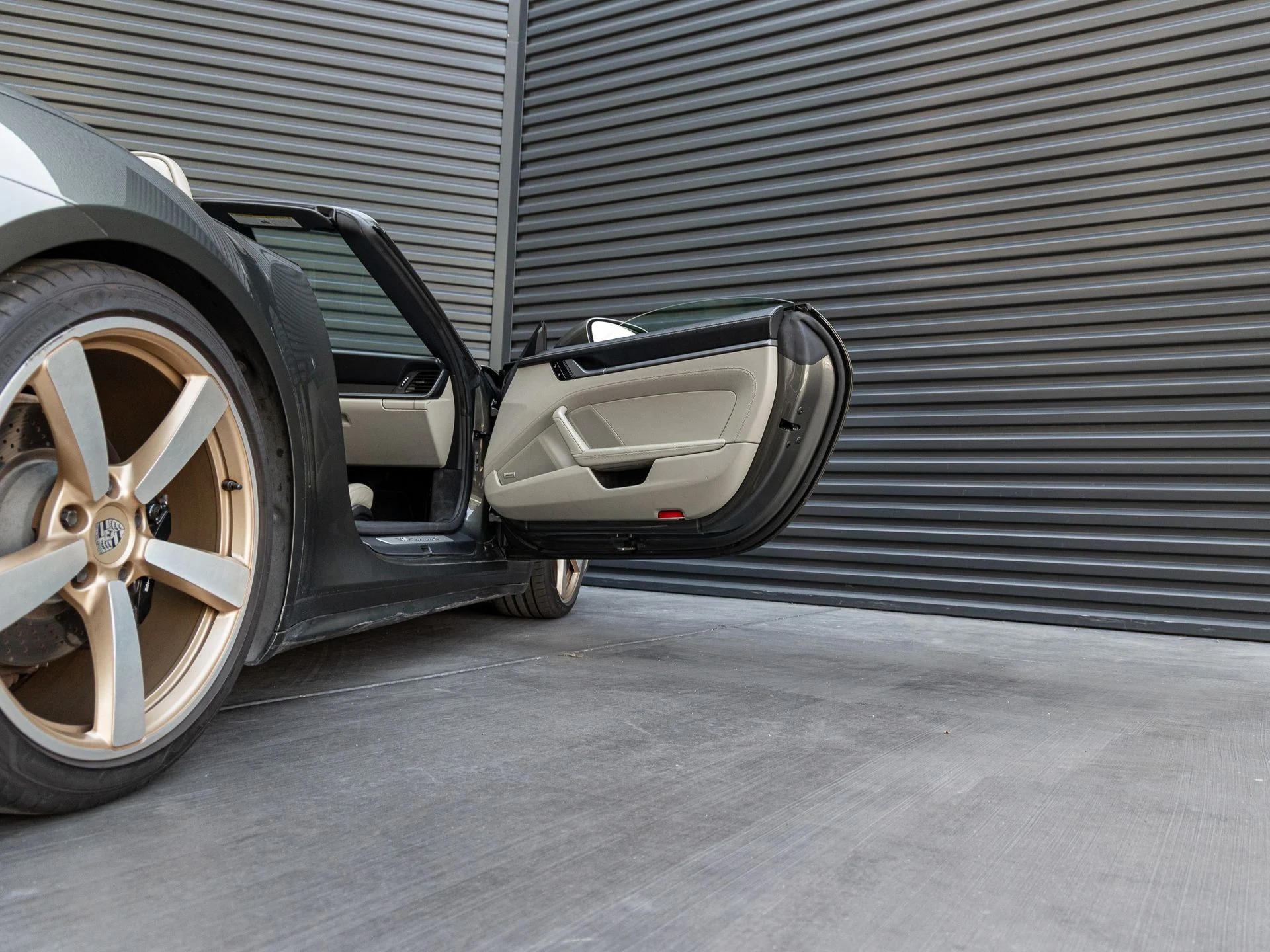 mph035_3361122659_36_e6768b462d