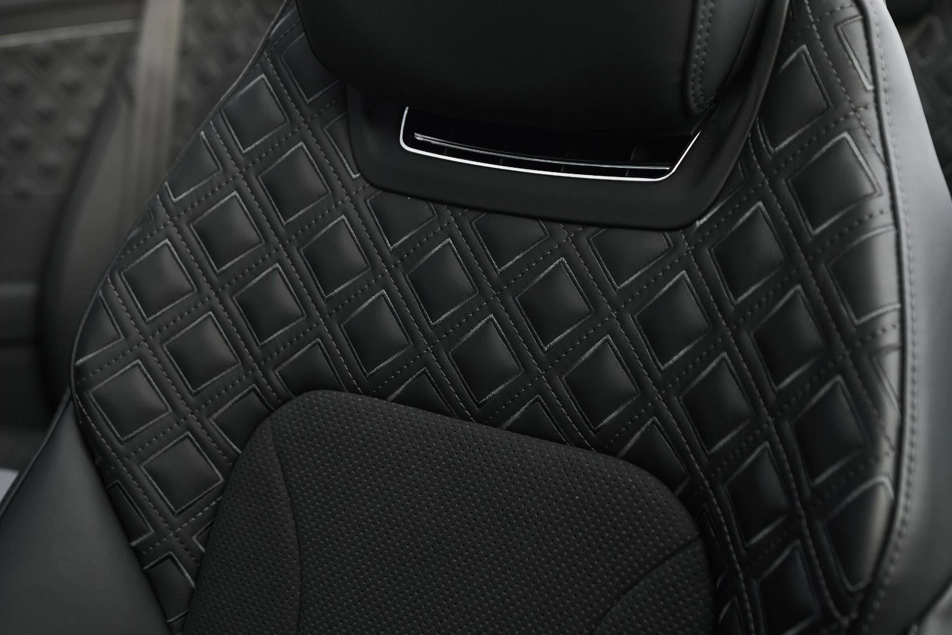 mph035_3368524259_Used_2024_Bentley_Continental_GT_V8_S_1764464399_3aef7a5b6c