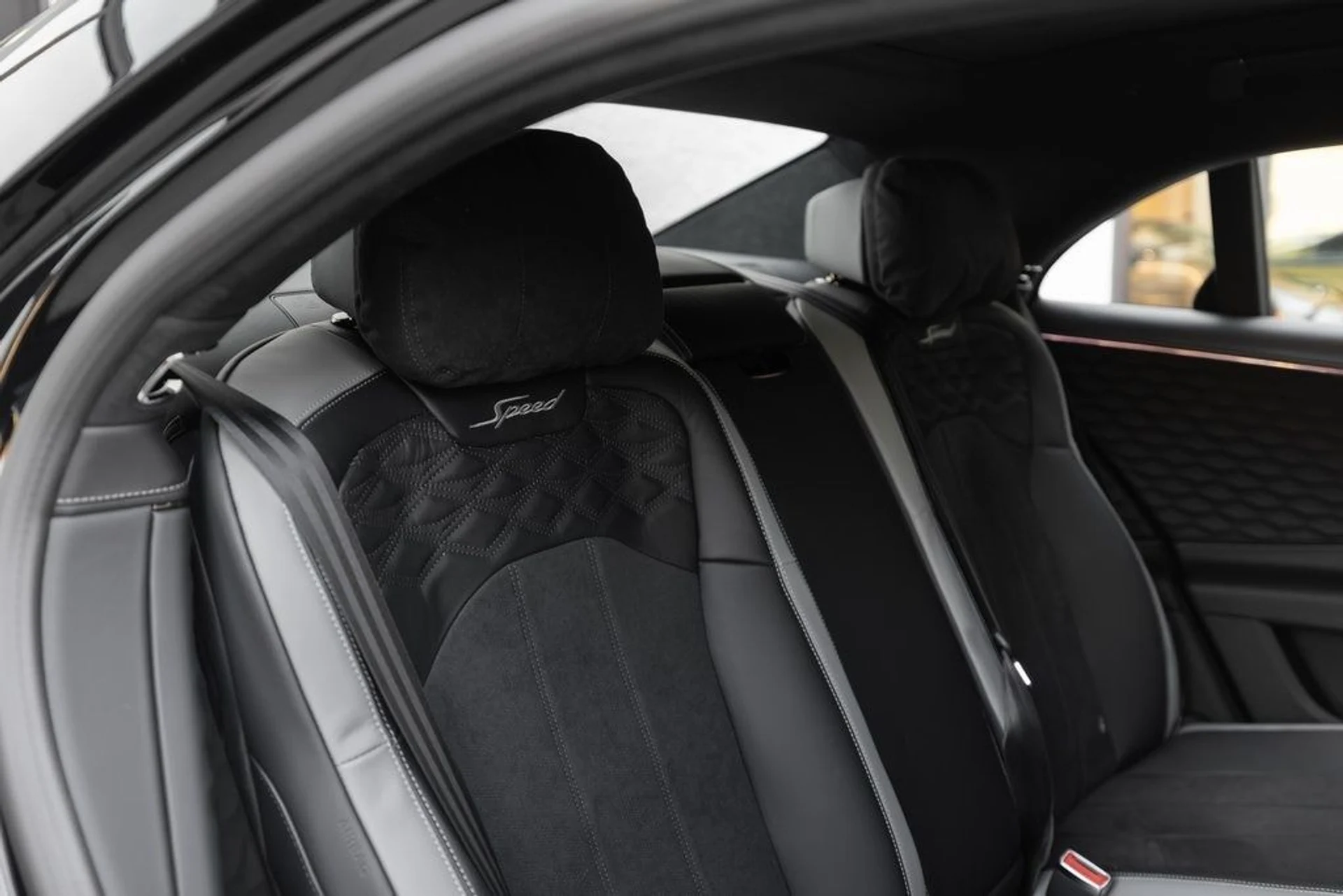 mph035_3371703982_2baa3cd9c4f029813c3bea78bdade4c6x_481af62264