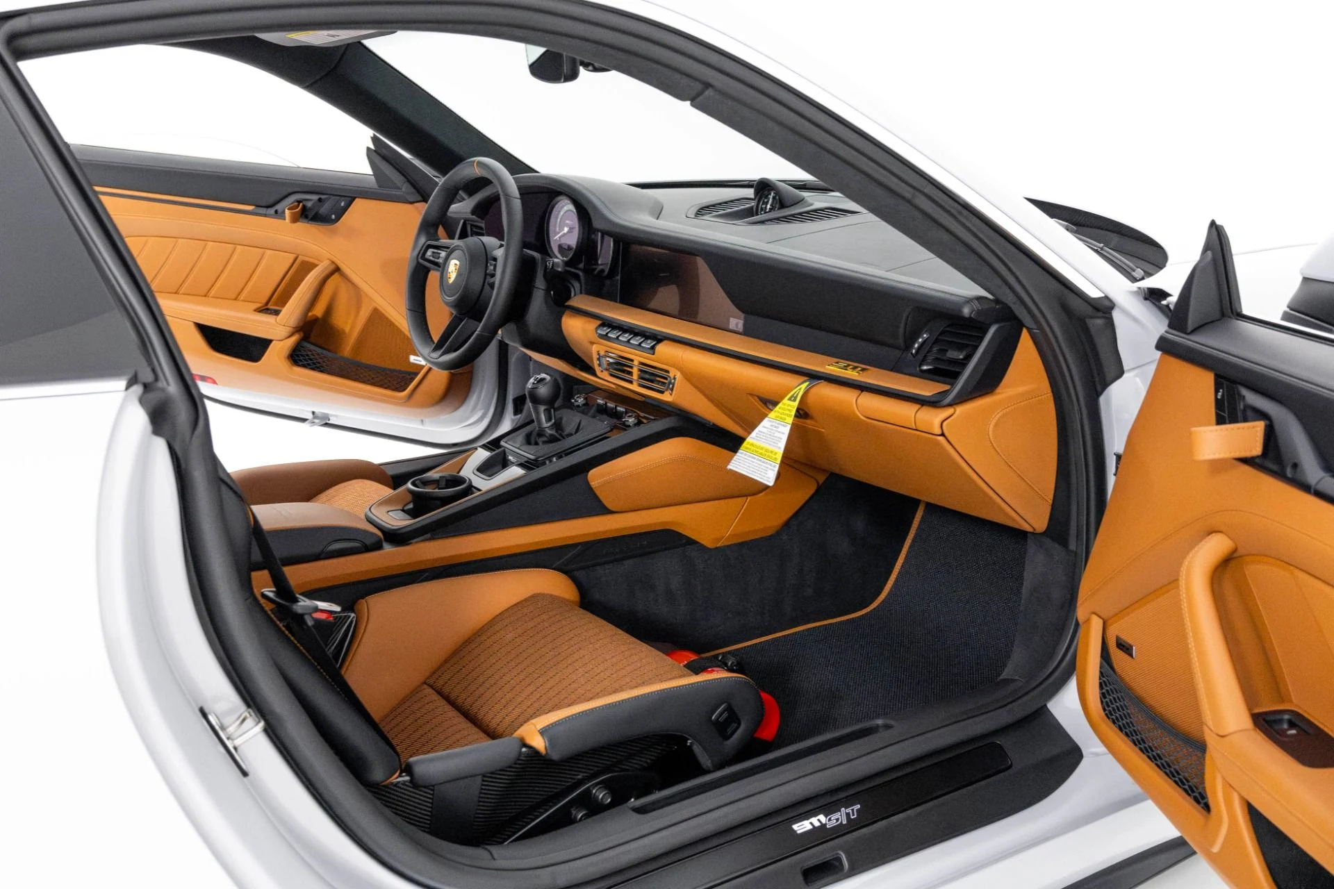 mph035_3372505_Used_2024_Porsche_911_ST_1762299733_b713ffdcf4