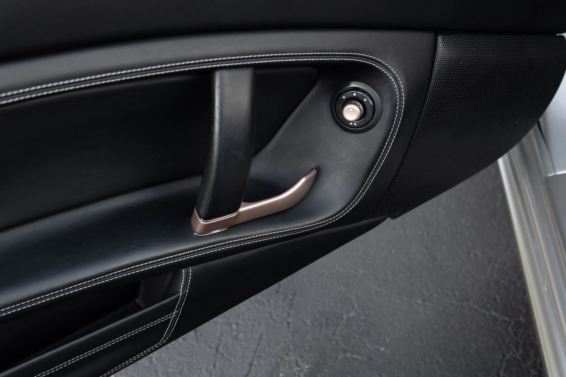 mph035_3385000420_Used_2014_Ferrari_California_1774924910_0cff8436a7