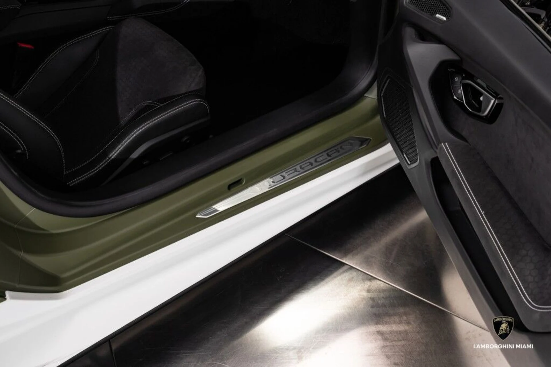 mph035_3385271720_8fef35b4f75a4a95d9130d0a5330ce53_cc52221e9f