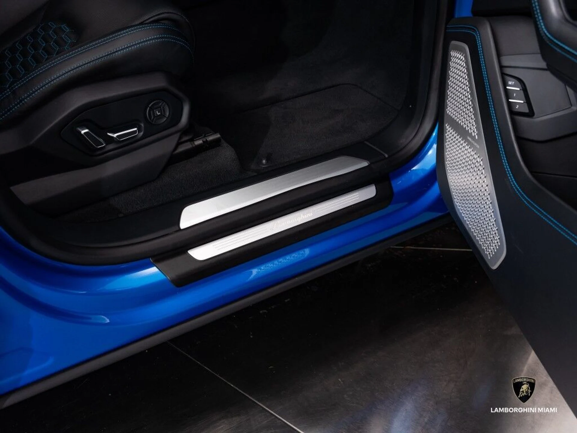 mph035_3391116331_53894f493b67f4a00f8f9bf5d596ae00_88690cc071