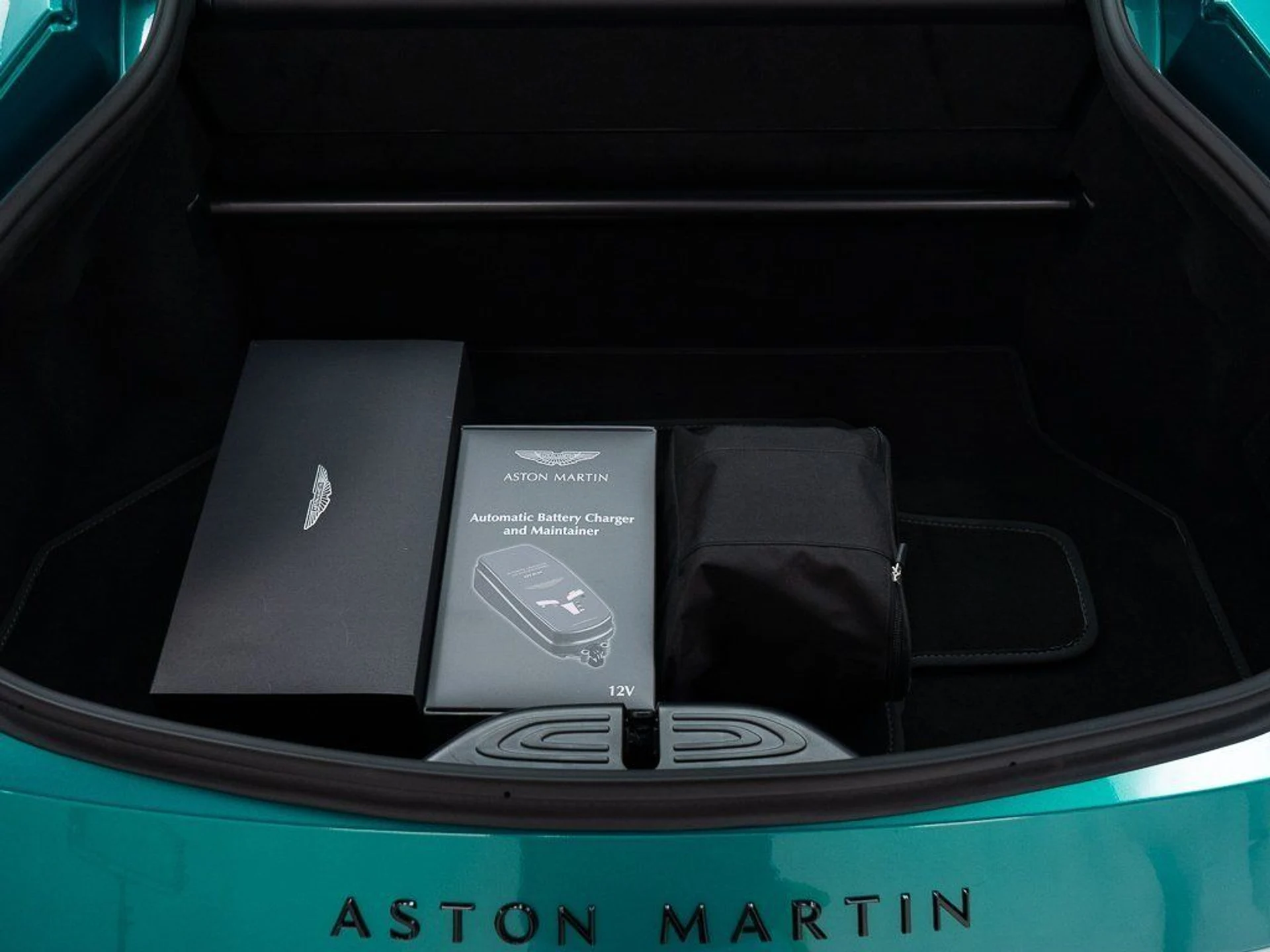 mph035_340850417_c62e37b81ea82573e32b31df84f11803_7ad84b33e6