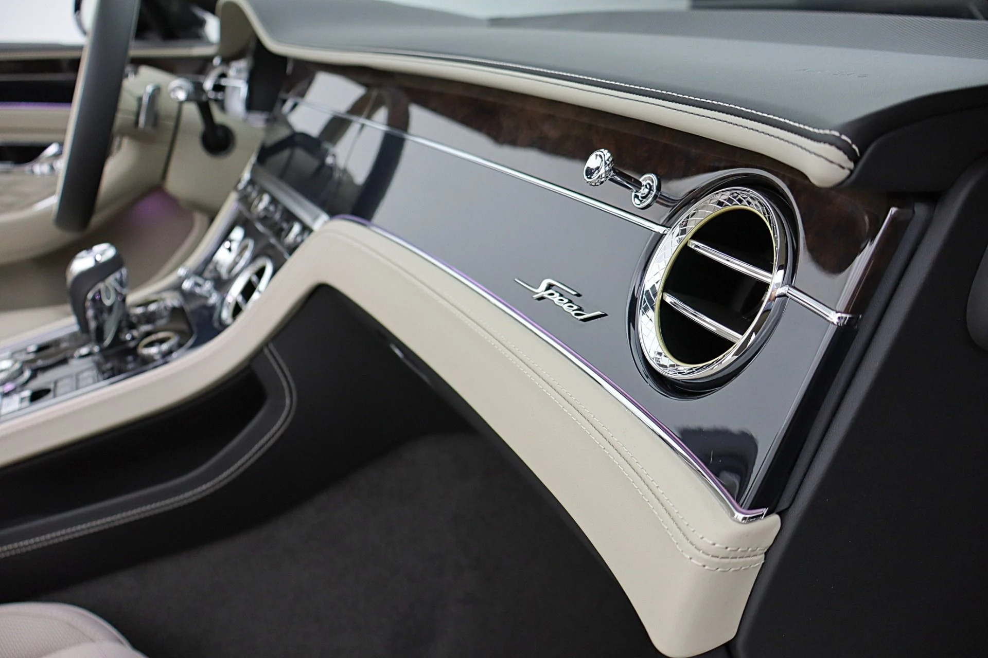 mph035_3412237419_New_2026_Bentley_Continental_GTC_Speed_5d27bed472