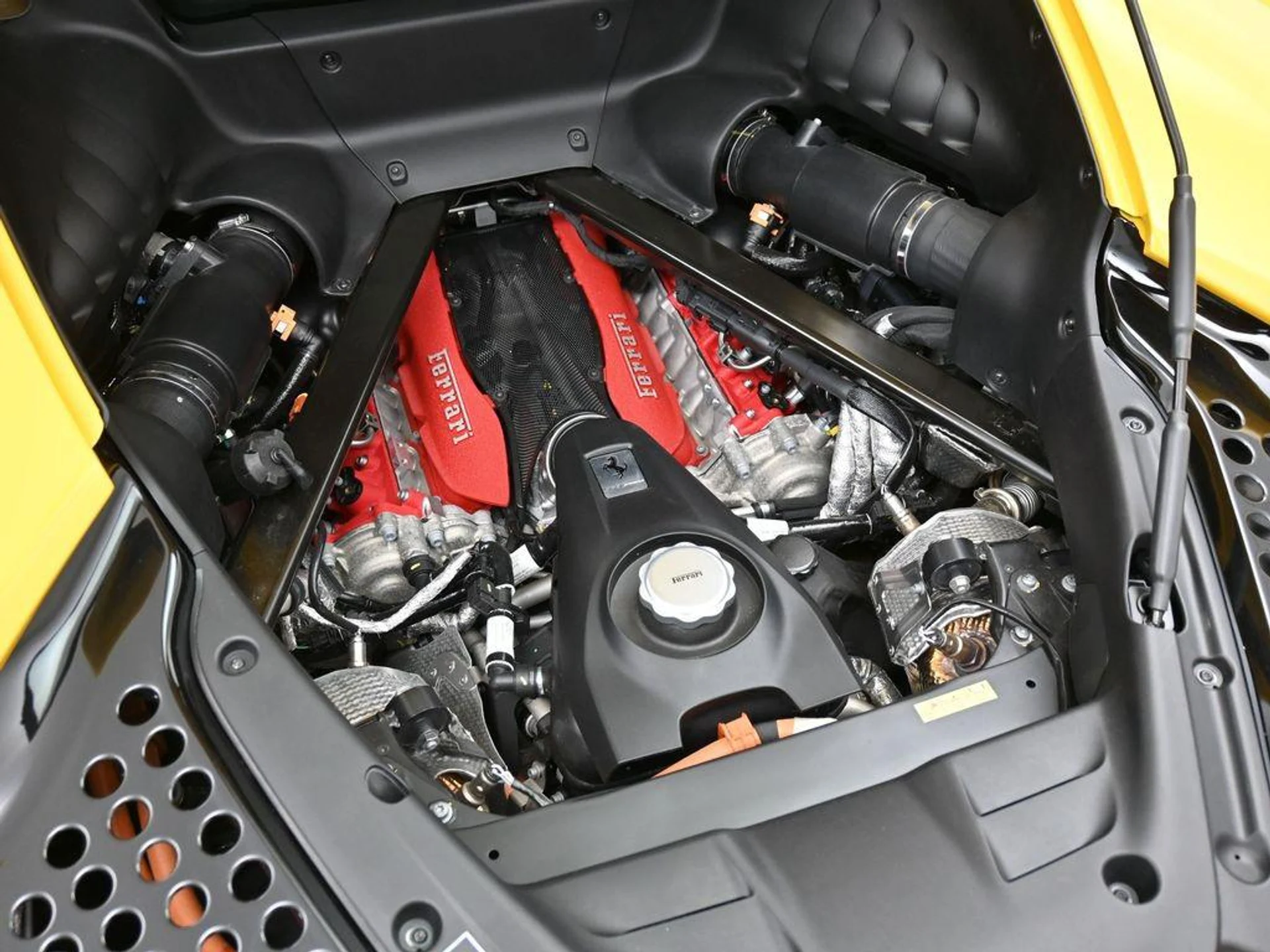 mph035_3415958690_488076621_6963e2b7b23fab9aa2f63d59_53eacd8a12