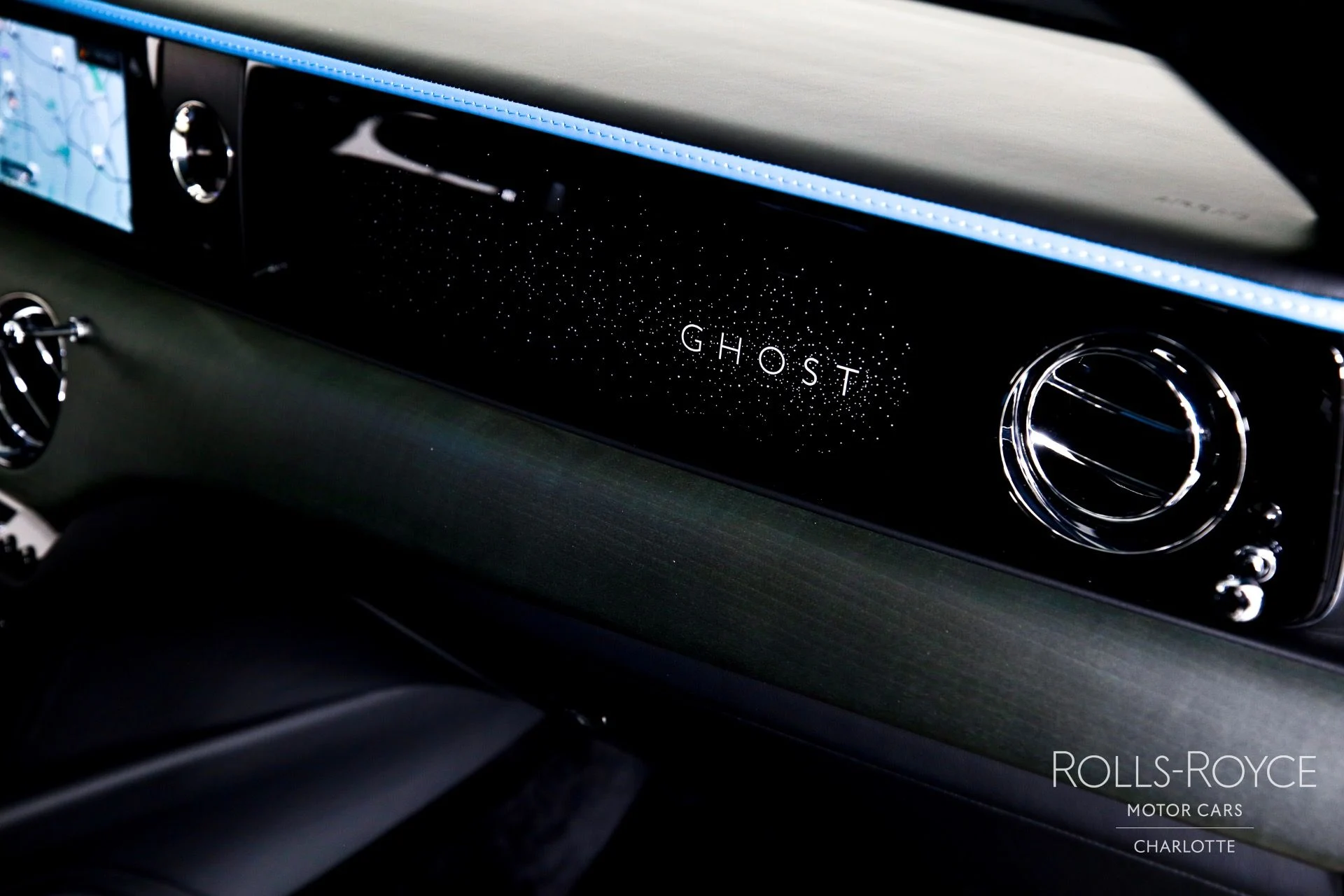 mph035_3416990943_Used_2024_Rolls_Royce_Ghost_1755798774_0265d27a76