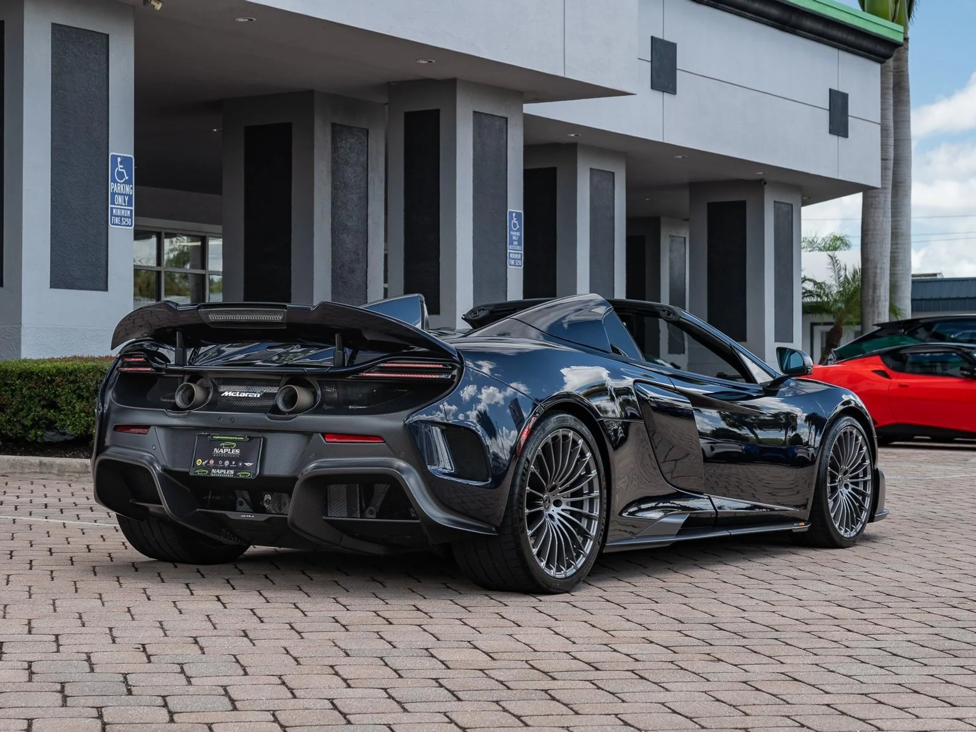 mph035_3419479900_Used_2016_Mc_Laren_675_LT_2dr_Conv_Spider_1755119251_7aca3c67c5