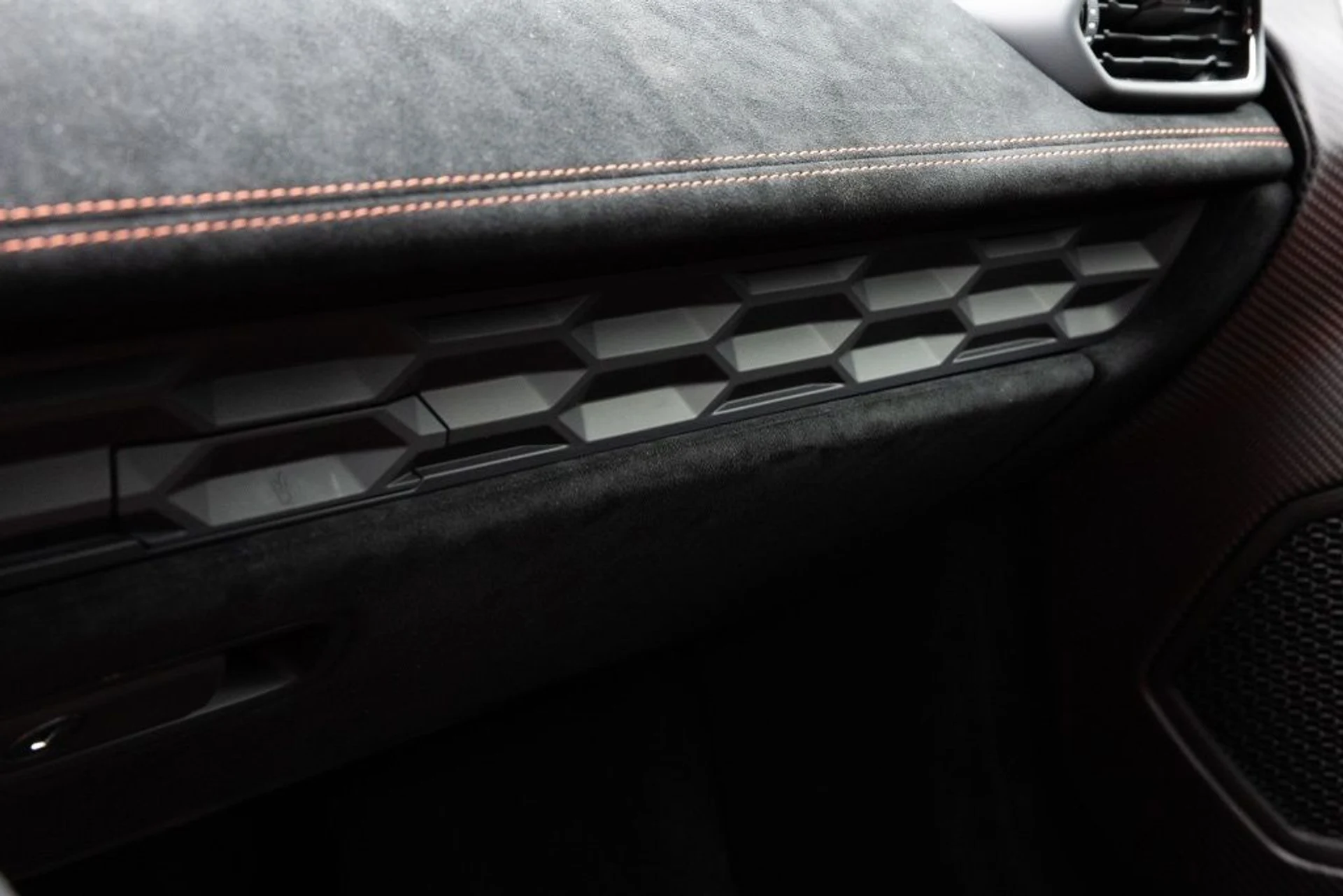 mph035_3422408369_1eug4n6cqgw3al606pncqeaec3bc_0be15250e0