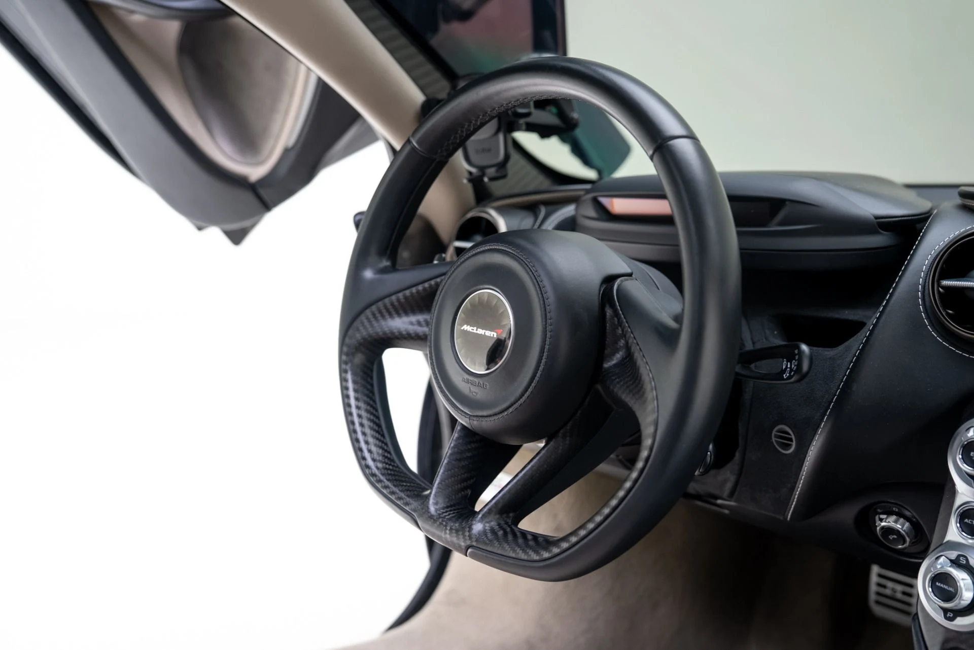 mph035_3424640700_Used_2018_Mc_Laren_720_S_1769819546_e1e13cf4e6