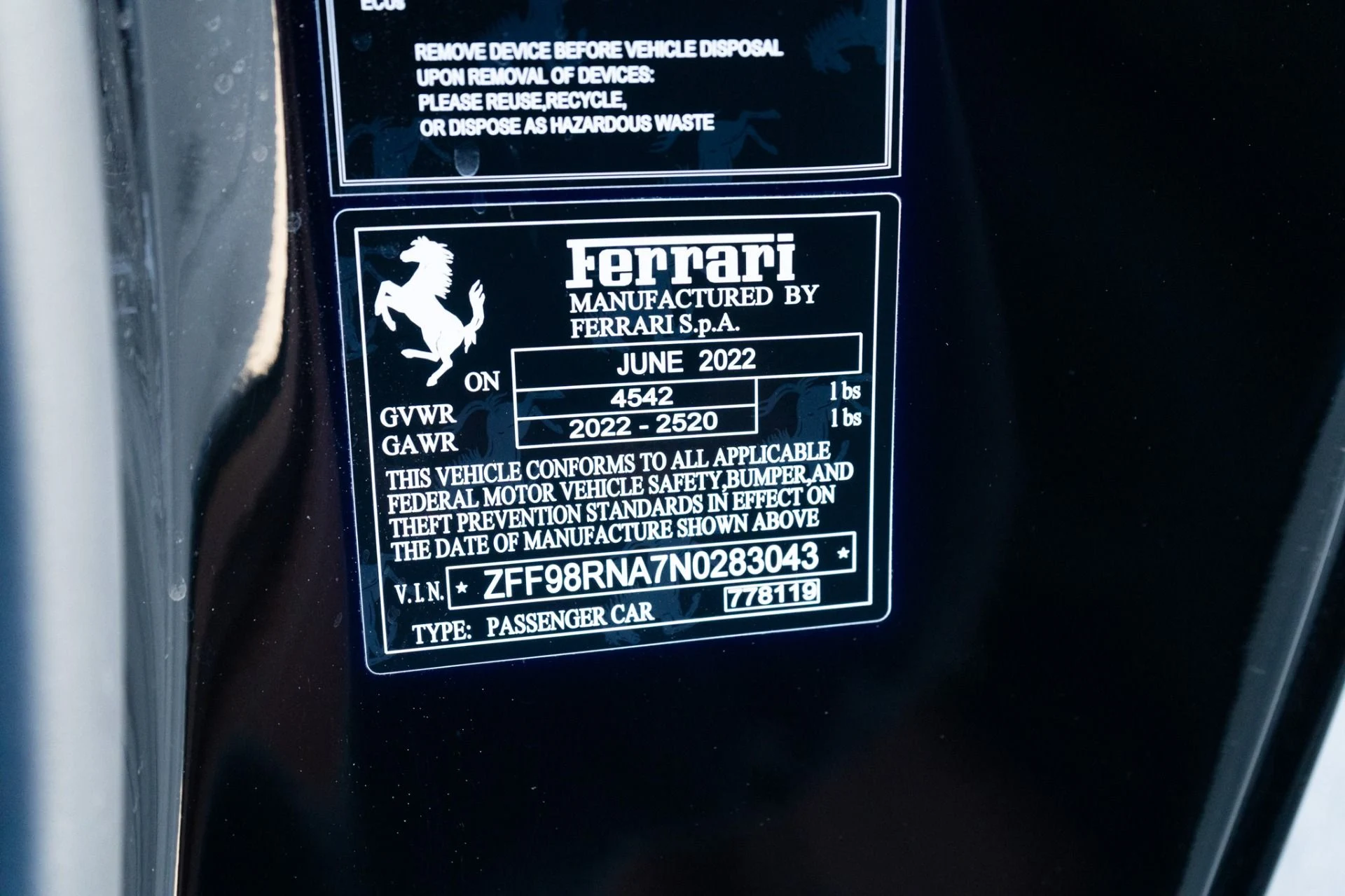 mph035_345044000_Used_2022_Ferrari_Roma_1764112587_e862d9b36f