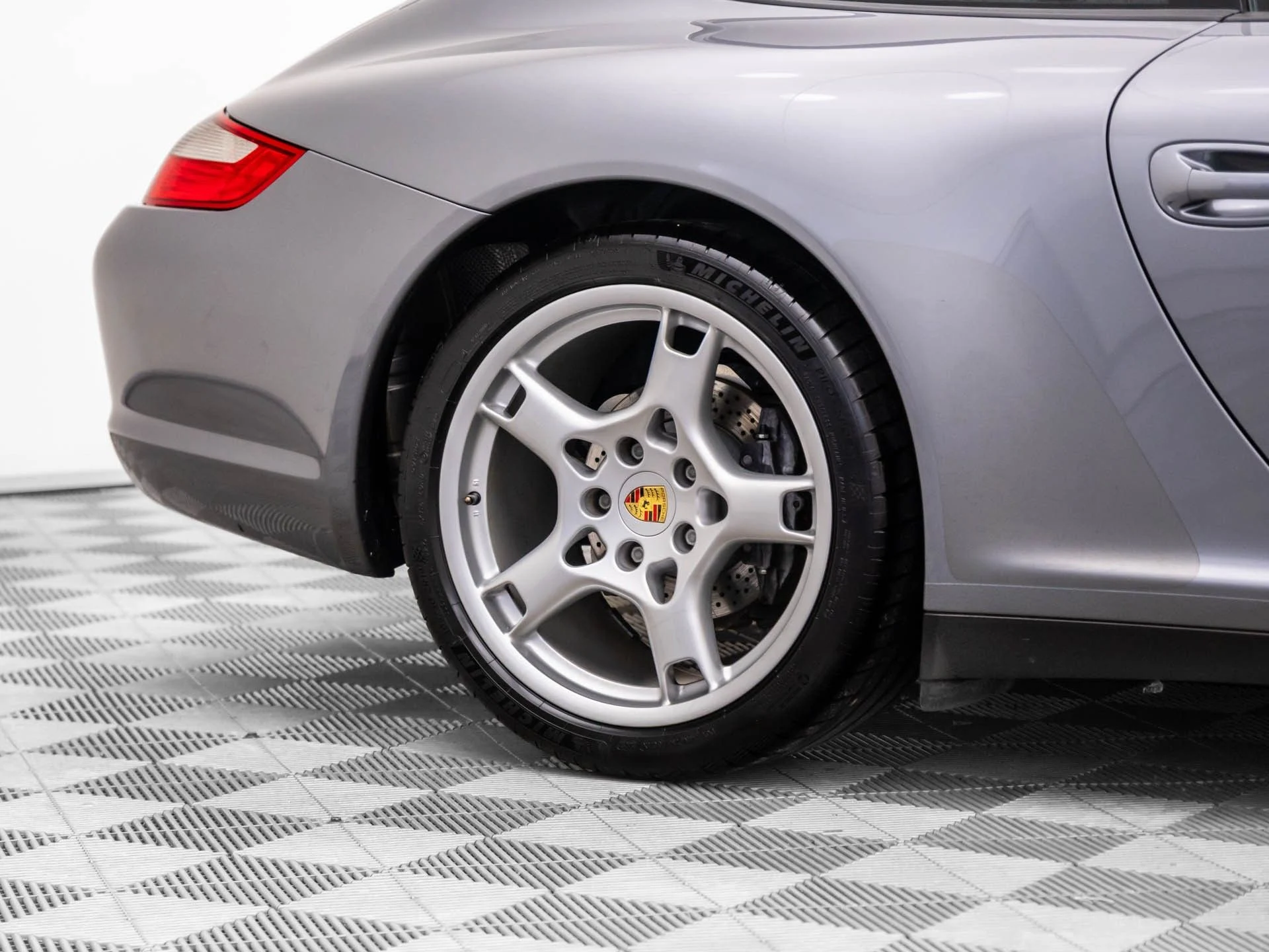 mph035_3451358178_9fe5875dc82b1937d01690b8b313f2a5x_d118125318