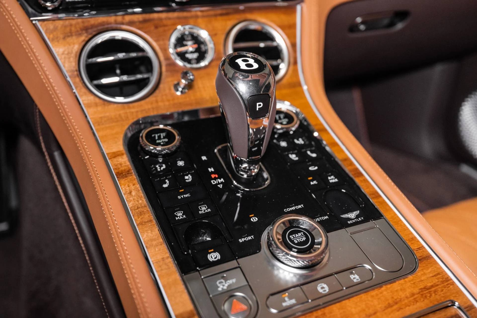 mph035_3456764860_Used_2026_Bentley_CONTINENTAL_GT_AZURE_V8_1761679827_123c2095f7