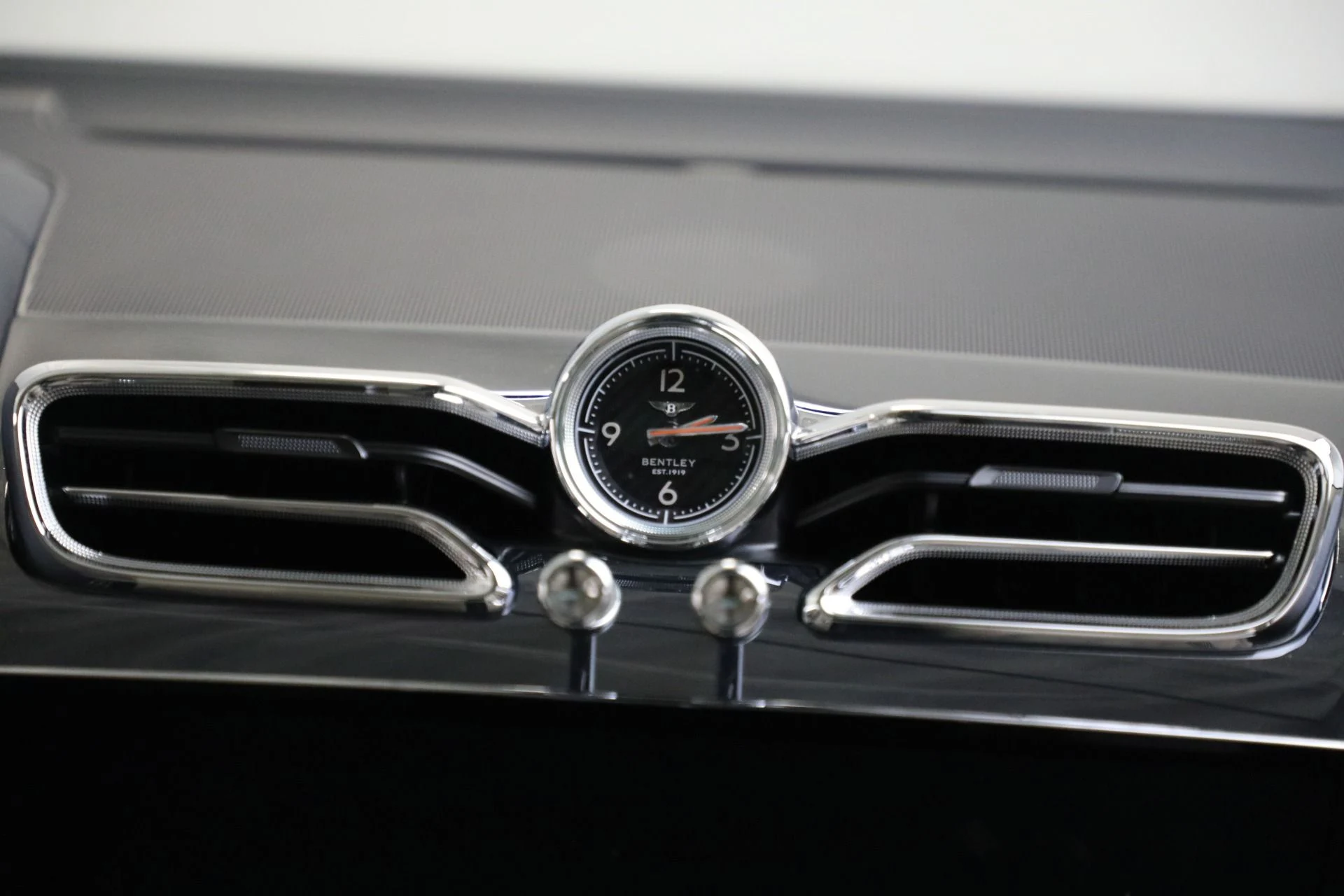 mph035_3458755983_Used_2021_Bentley_Bentayga_V8_eeafcd9dd9