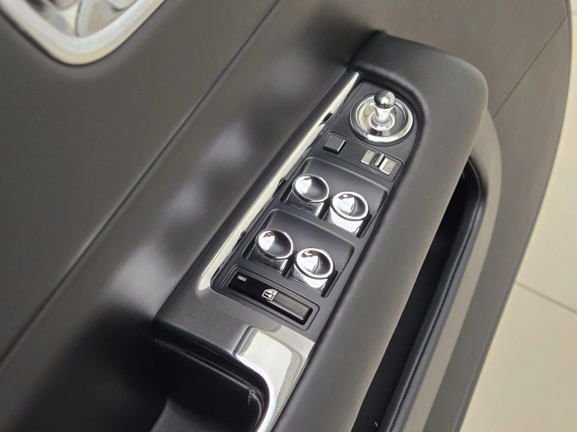 mph035_3464864079_Used_2021_Rolls_Royce_Wraith_1777354983_ea2514ec13