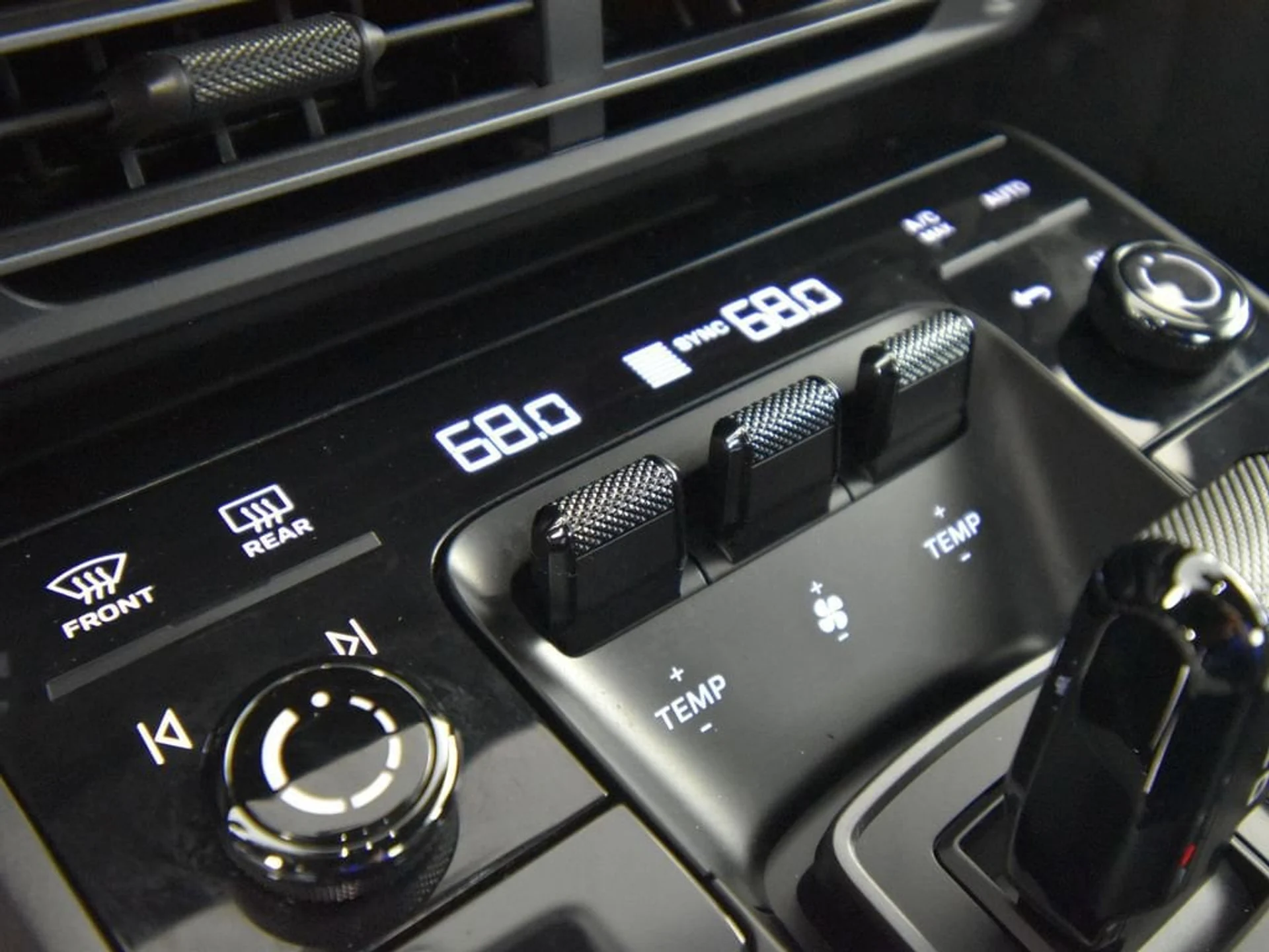 mph035_3469948462_cf576e79cd435a56f4f2dfc6874ec973x_c3debd7d78