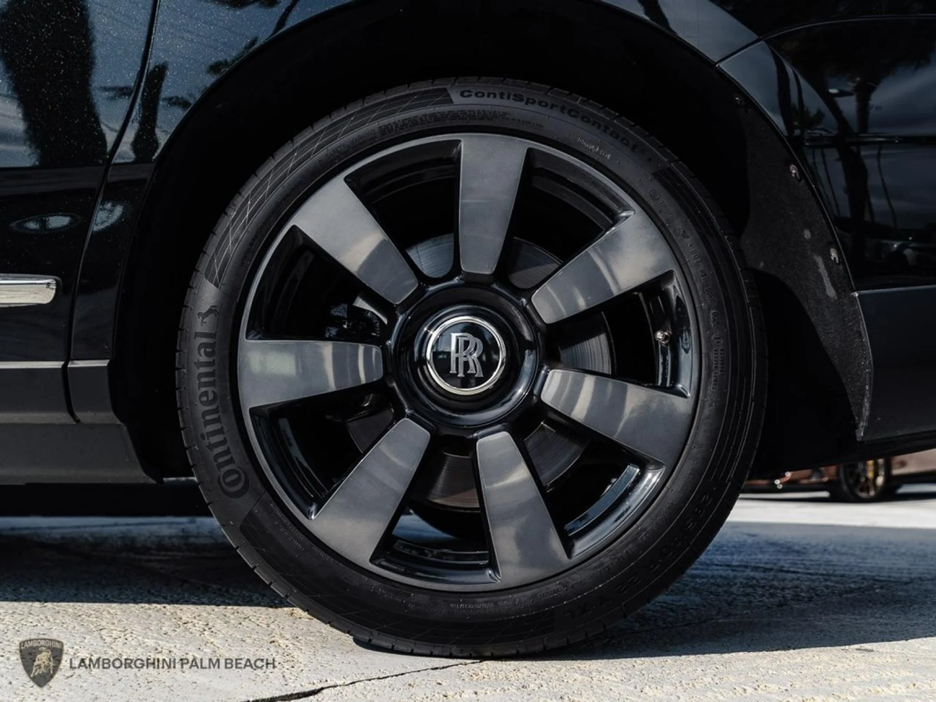 mph035_3486467240_7281f1e5ae9074f89be73927e860769d_5d6952b342