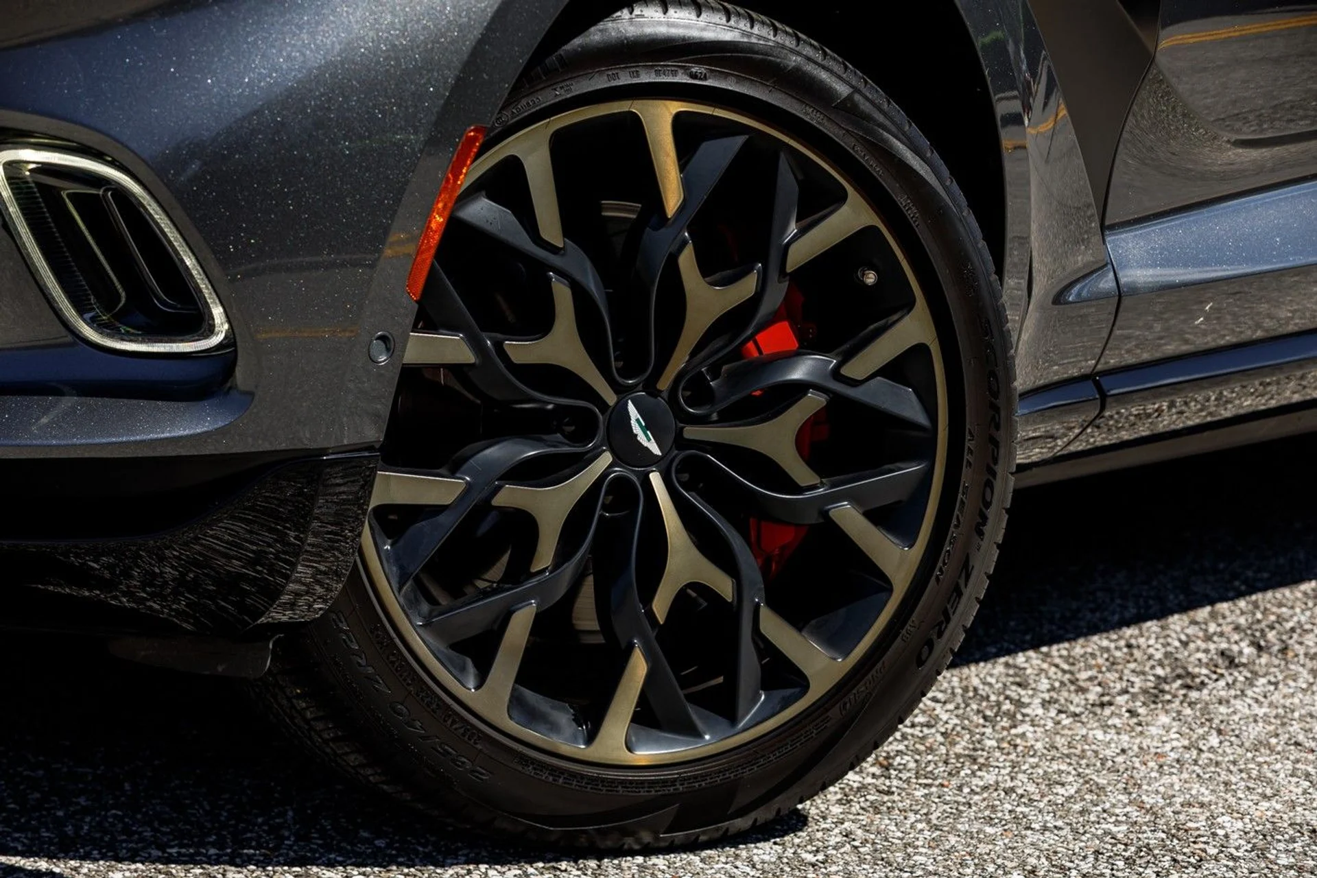mph035_3494535472_Used_2021_Aston_Martin_DBX_fcd75ab716