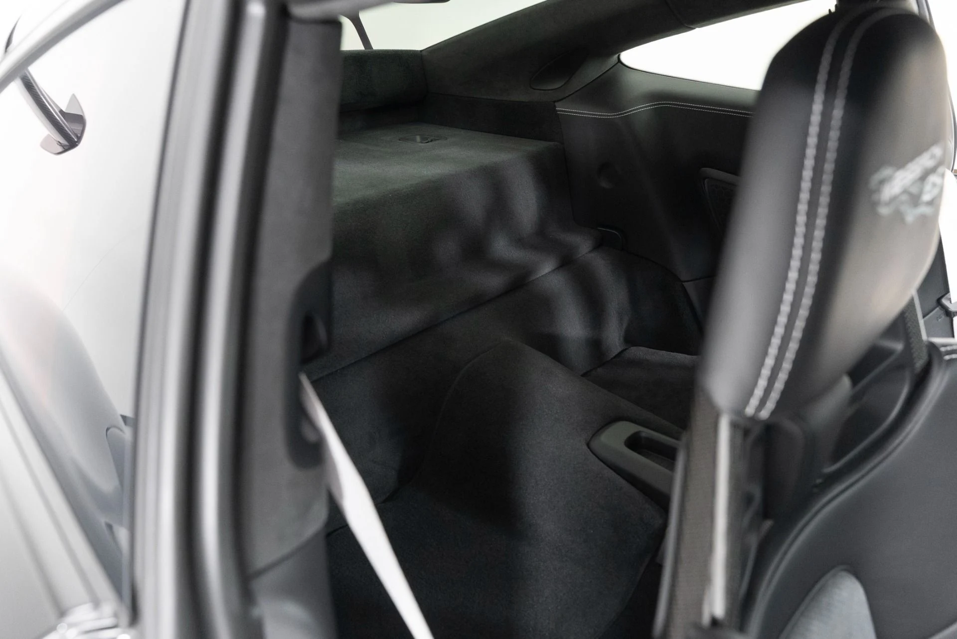 mph035_3512368229_Used_2019_Porsche_911_GT_3_RS_1753749494_4a2efc1c52