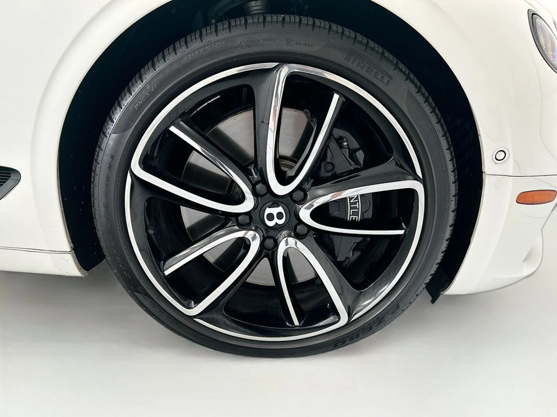 mph035_3515669891_used_2022_bentley_continental_gtmullinerconvertible_8119_23015868_36_1024_dc93f46a3f