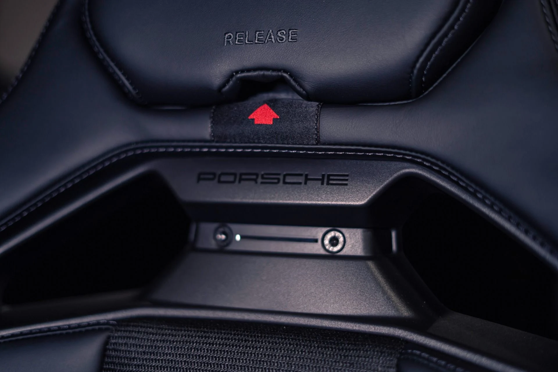 mph035_3519190794_Used_2026_Porsche_911_GT_3_Touring_Lightweight_Package_1776110091_75c0ba902b