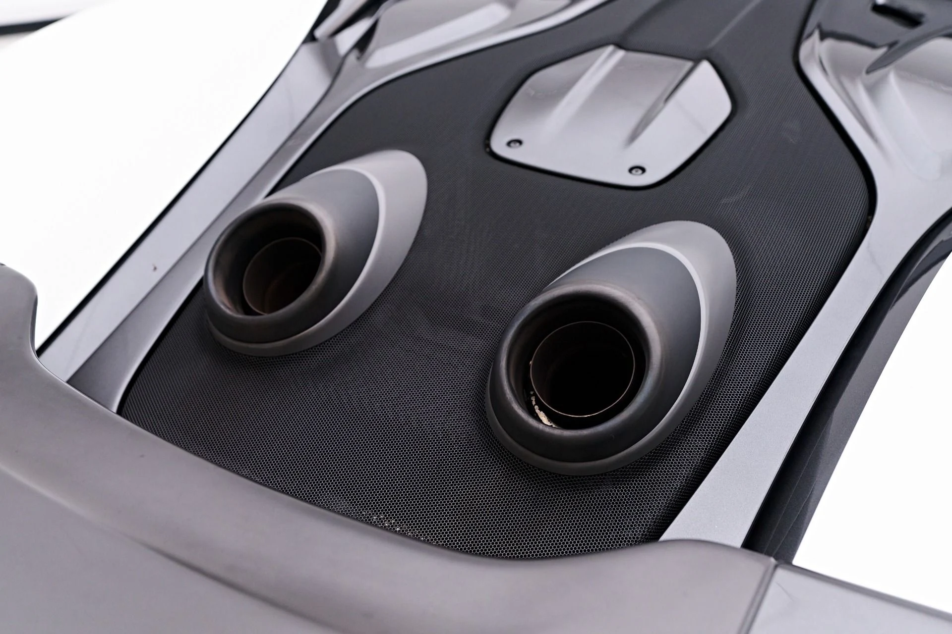 mph035_3530111827_Used_2019_Mc_Laren_600_LT_Base_1755991654_a3a6bb84cc