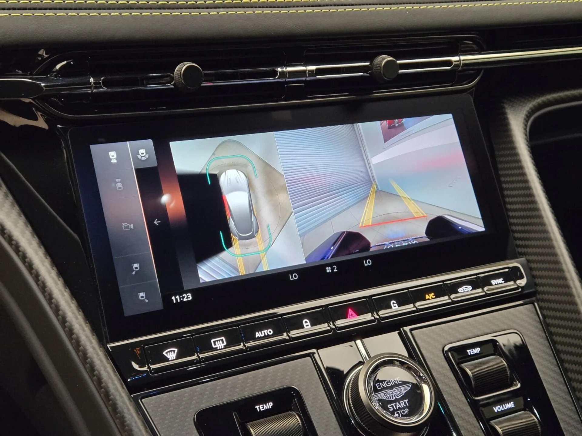 mph035_3534293769_Used_2024_Aston_Martin_DB_12_1771052422_14dc204bb6