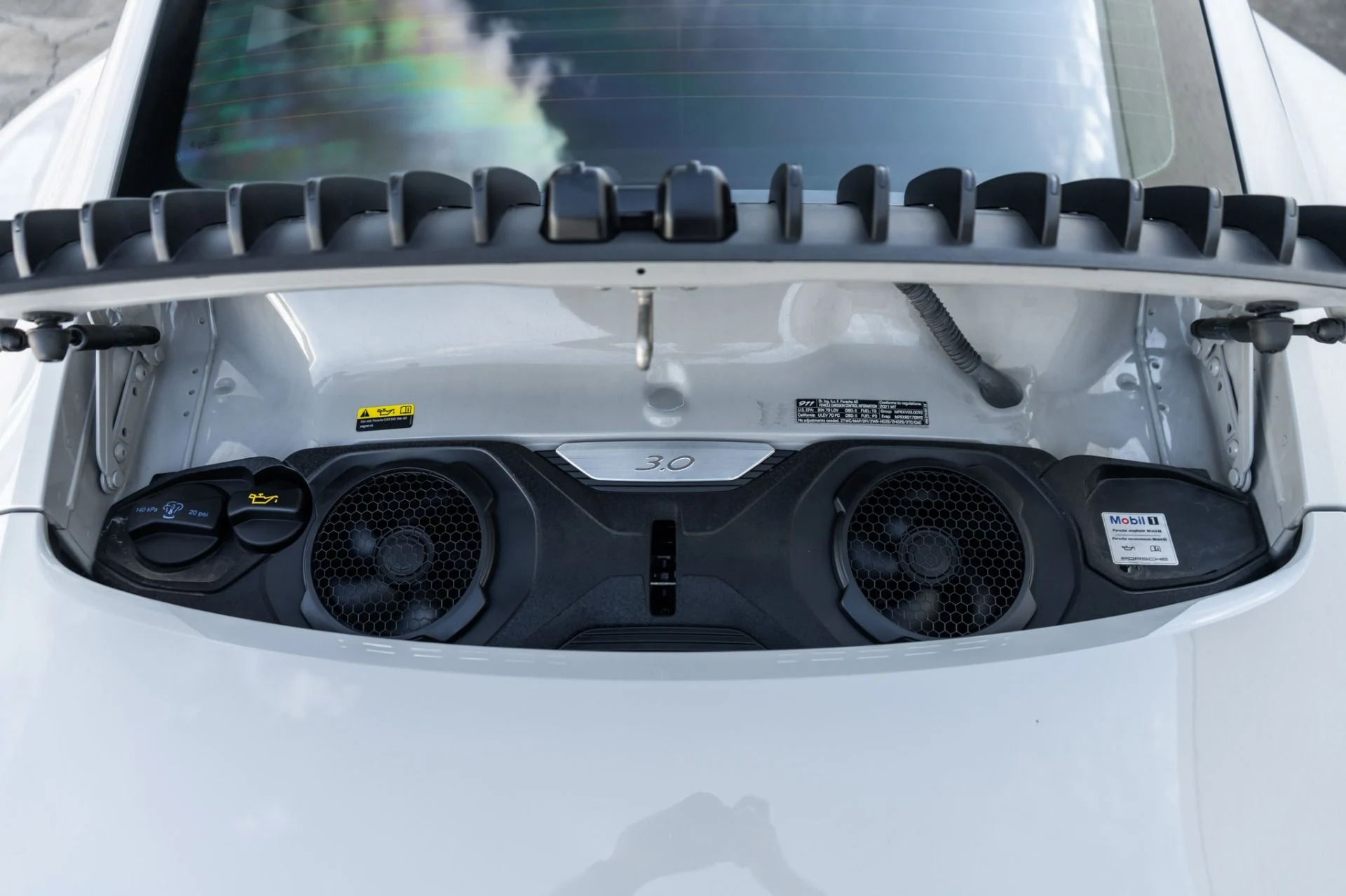 mph035_353437359_Used_2021_Porsche_911_Carrera_1774908148_7acfb89984