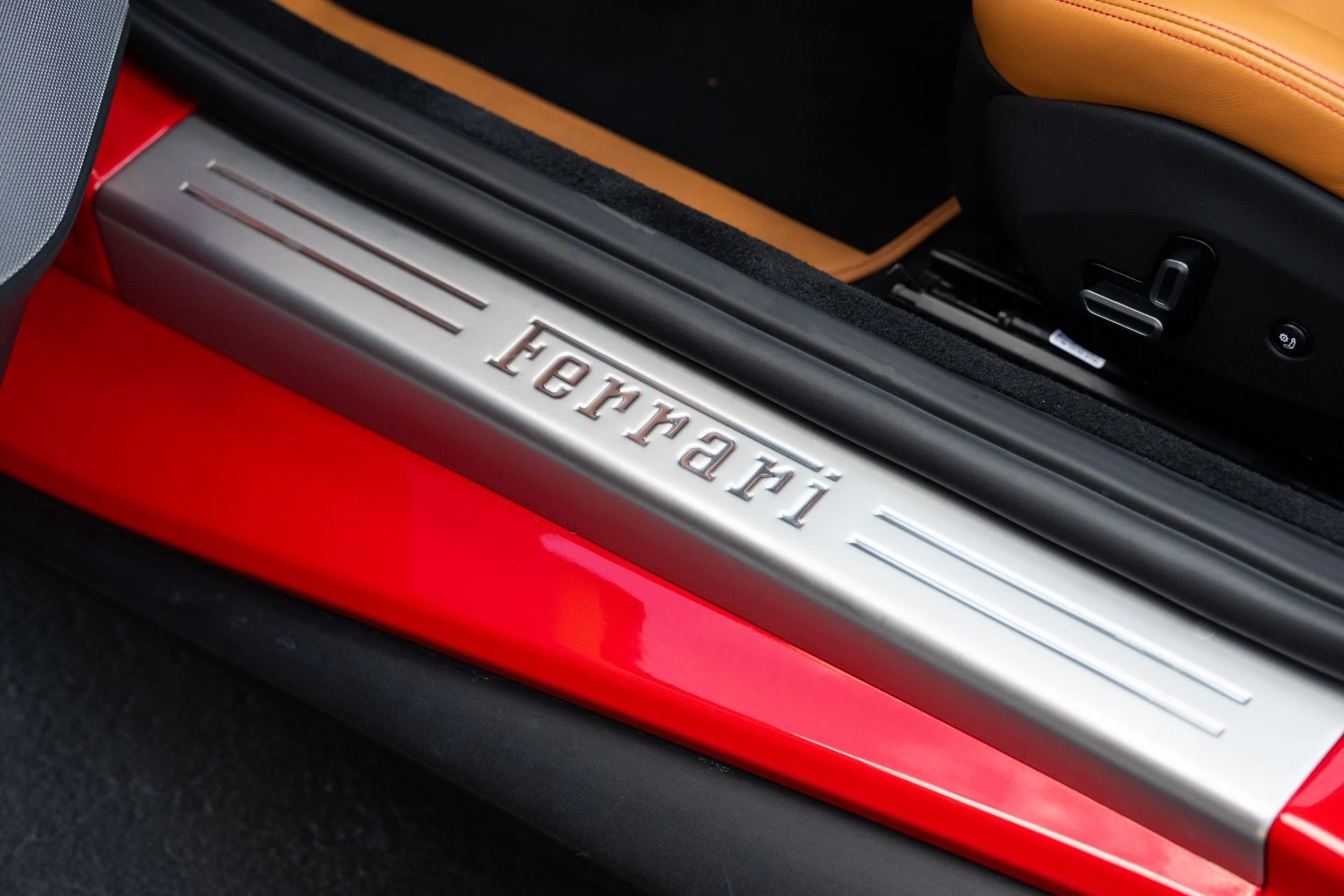 mph035_3547811381_Used_2023_Ferrari_Portofino_M_1770869852_4882048258