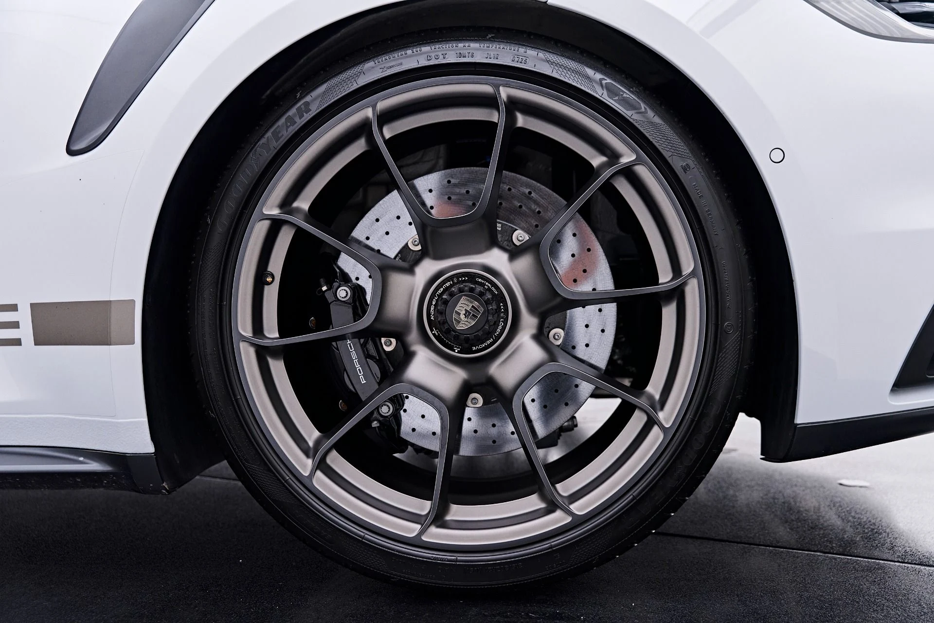 mph035_3552521086_Used_2025_Porsche_911_Turbo_S_1784161218_44874a94b0