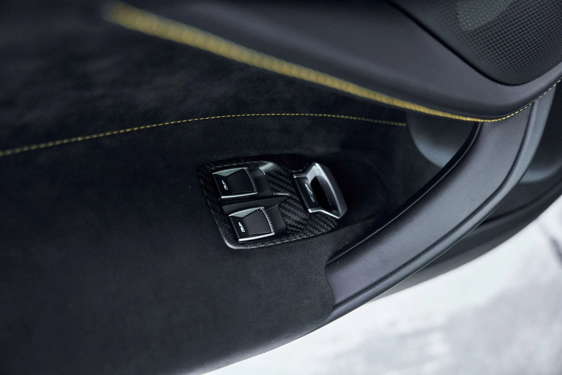 mph035_355568837_Used_2021_Mc_Laren_720_S_1767401847_5eaa370c9f