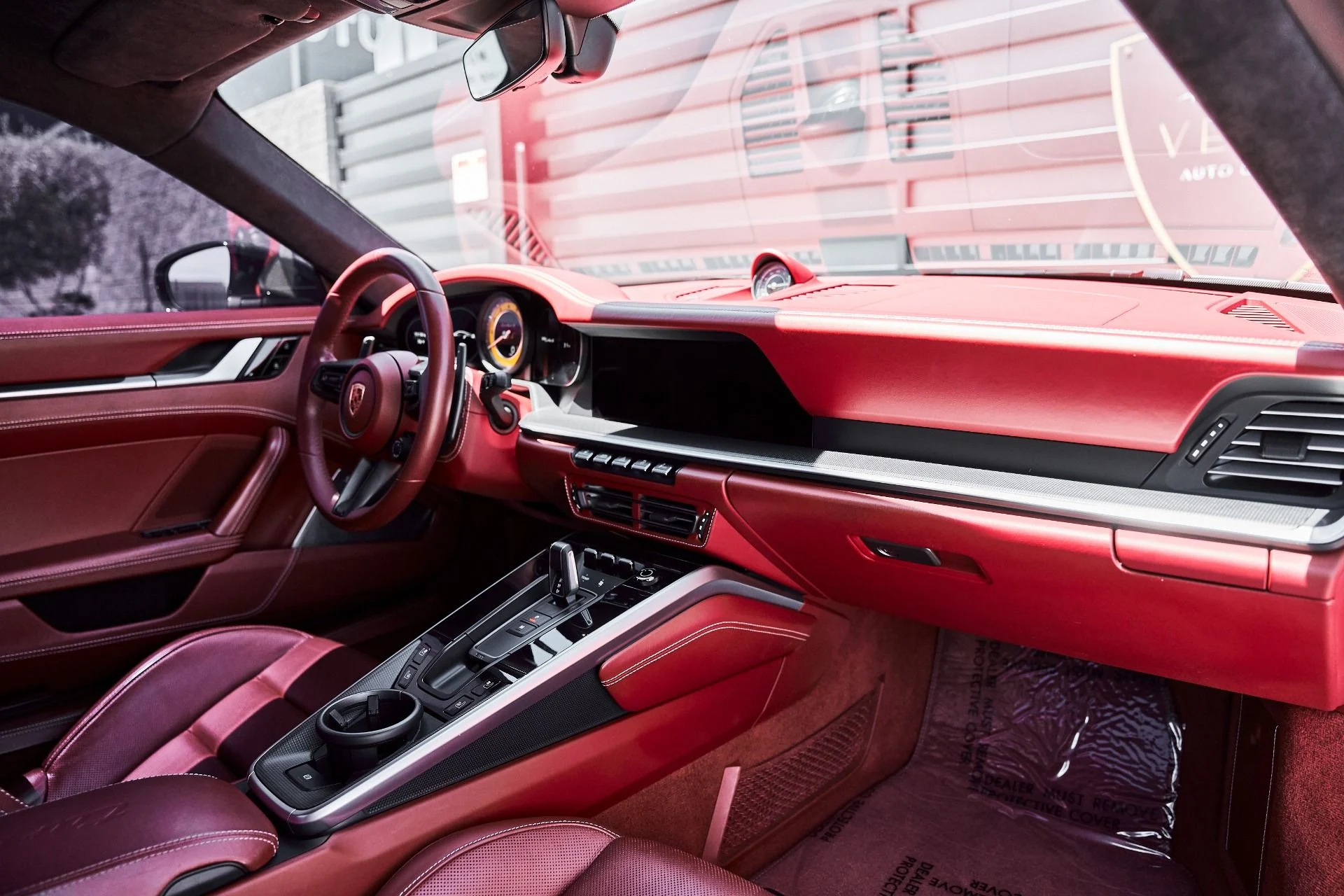 mph035_3557638932_Used_2021_Porsche_911_Turbo_S_1780968346_f2acace585