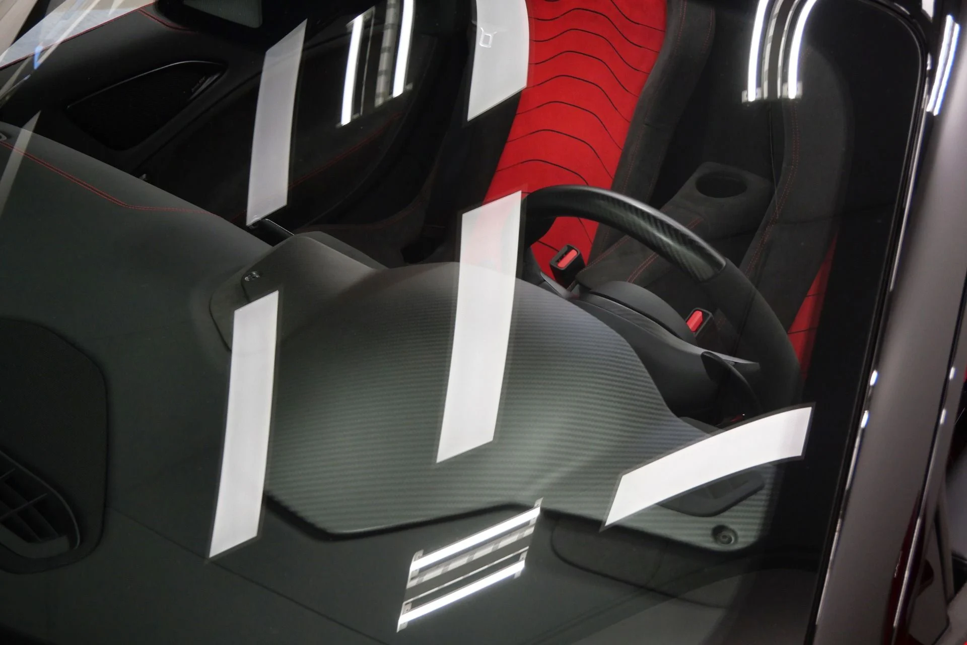 mph035_3558113498_Used_2023_Maserati_MC_20_Cielo_1598_Miles_Carbon_Ceramic_Brakes_Interior_Exterior_Carbon_Packages_1776351589_915c17b282