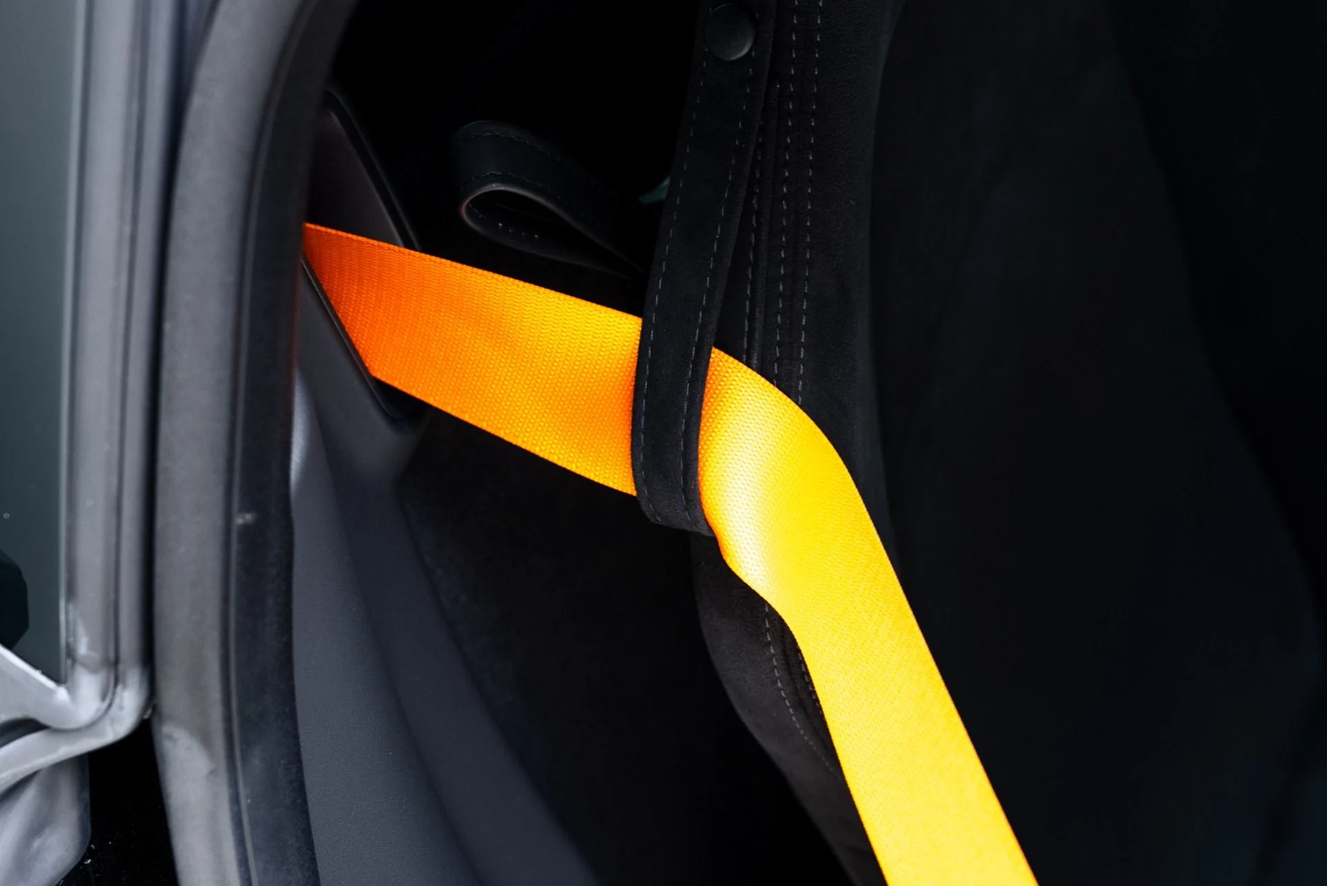 mph035_3562981205_Used_2026_Mc_Laren_Artura_1770152566_1e0d0239f9