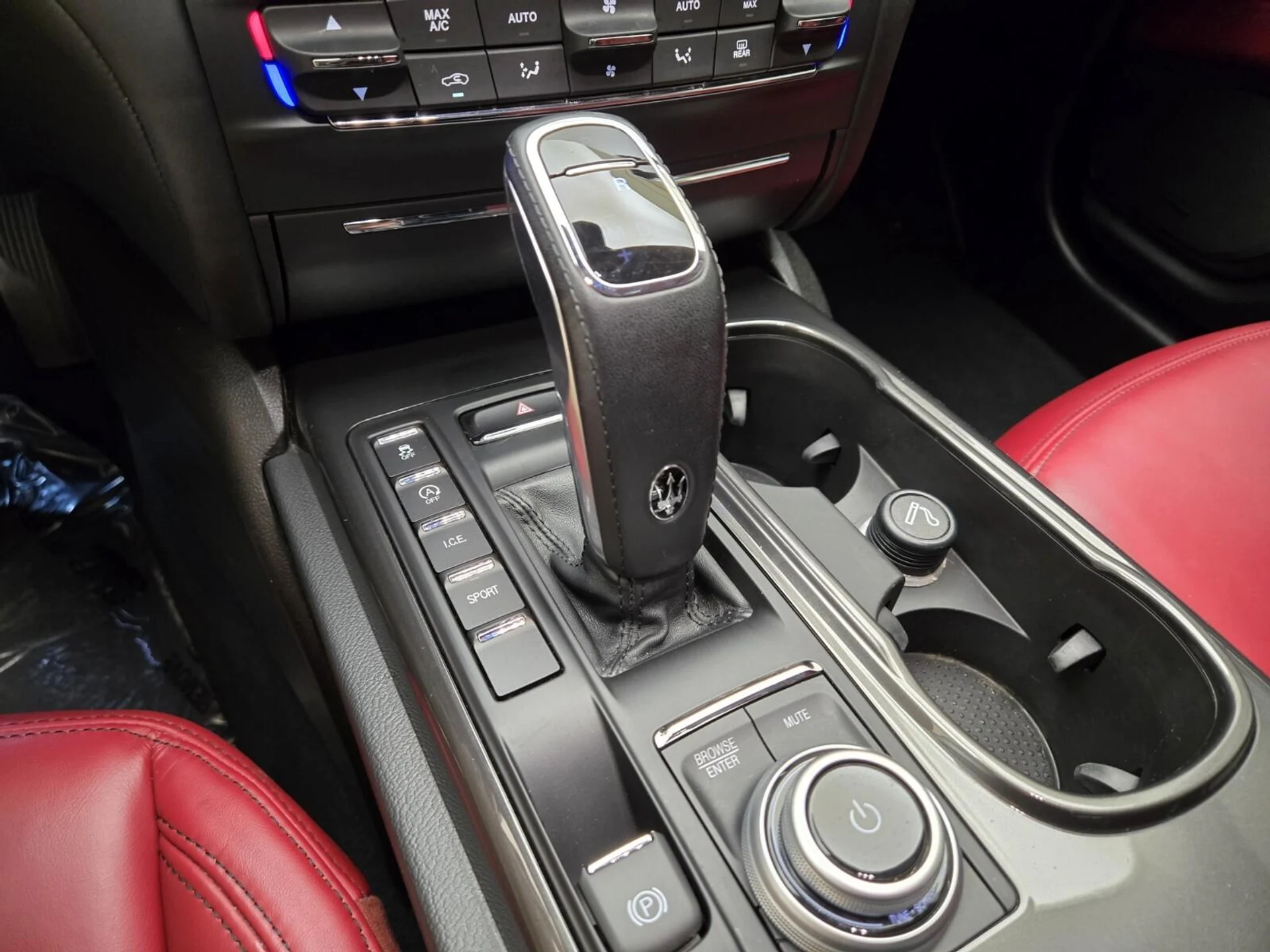 mph035_3572794503_Used_2021_Maserati_Ghibli_S_1734007211_0bdfcb0a58