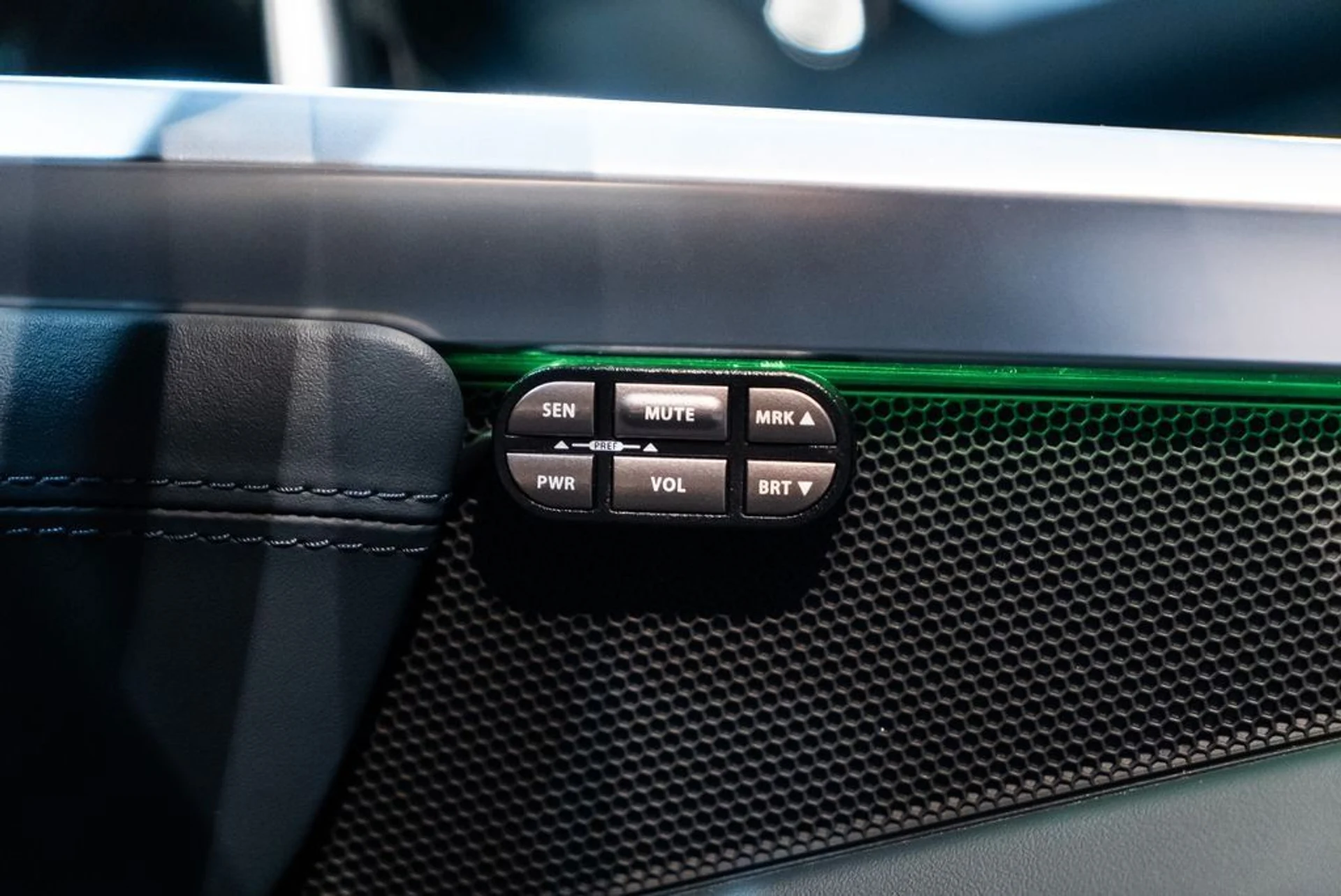 mph035_3585995893_4e3511b2572172c139acb08a1faa0f59_55fa41cdb1