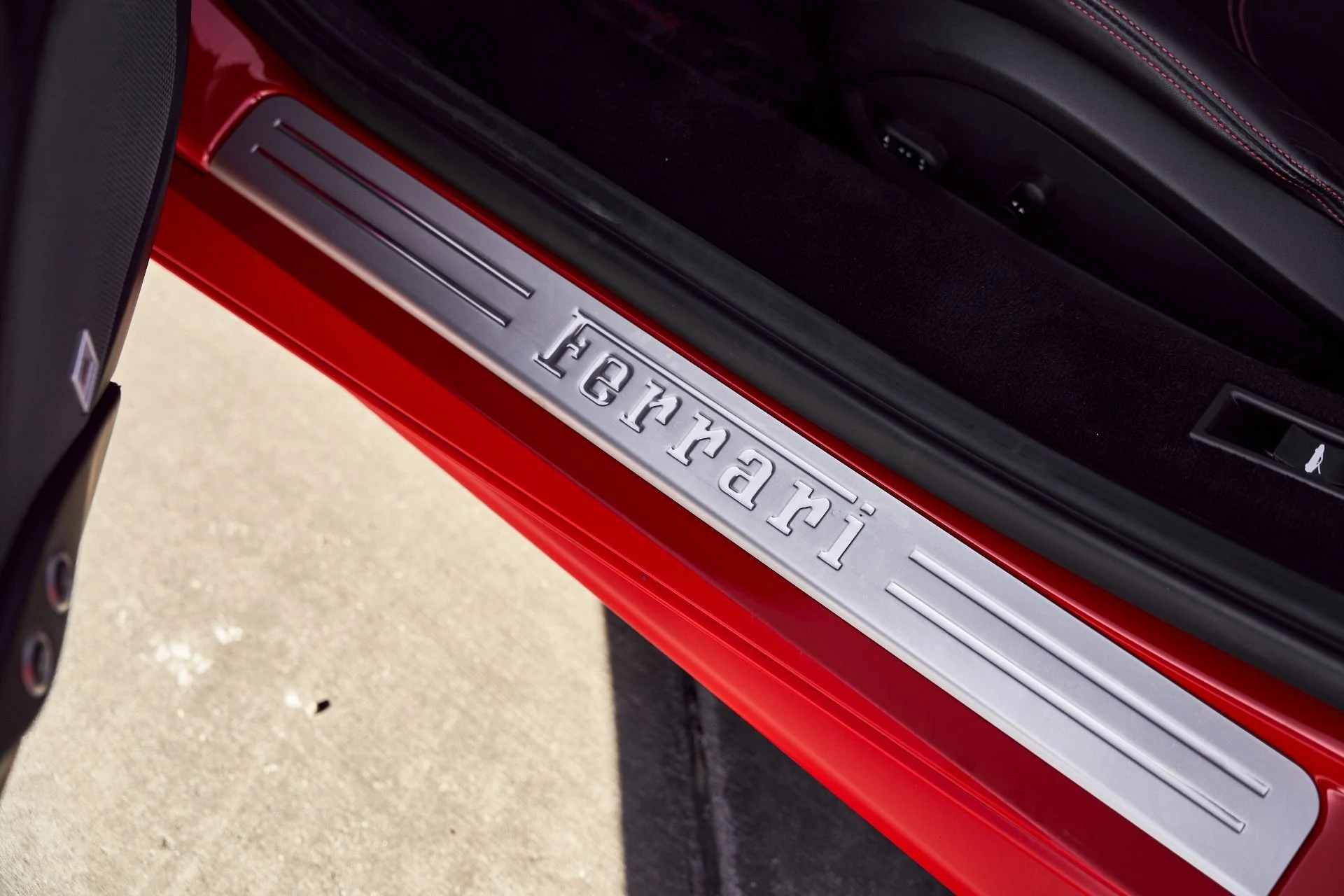 mph035_358814051_Used_2019_Ferrari_488_Spider_Base_1766024947_02f82e796c