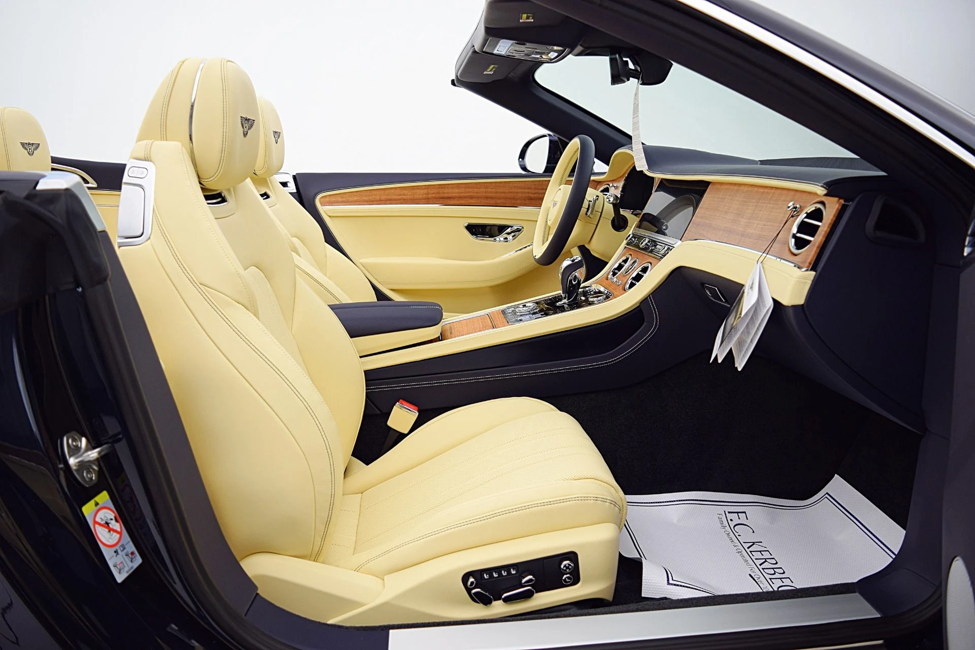 mph035_3596517688_Used_2024_Bentley_Continental_GTC_V8_LEASE_OPTIONS_AVAILABLE_aa87274427