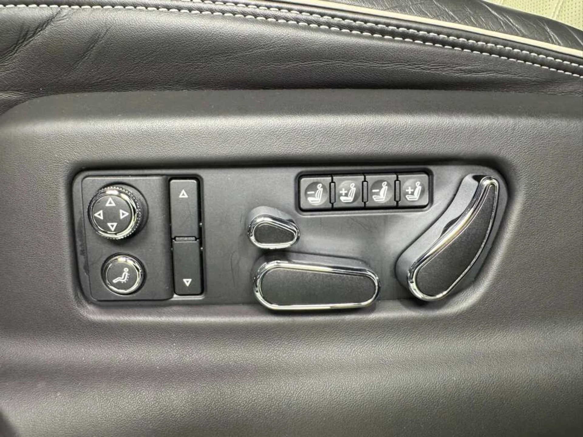 mph035_3599127654_79515f27257b9c3338b332dc0e2dbfbf_9840f7c51b