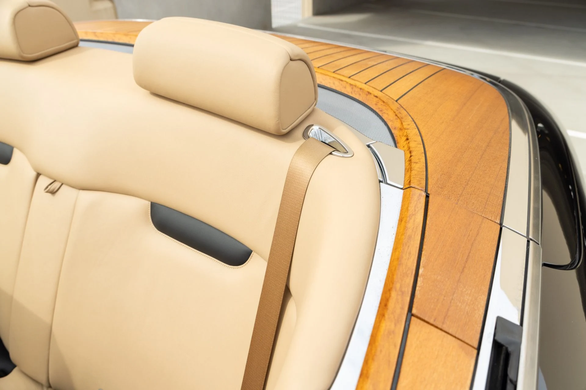 mph035_3607801131_Used_2009_Rolls_Royce_Phantom_Drophead_Coupe_1775064172_60a9913cfd