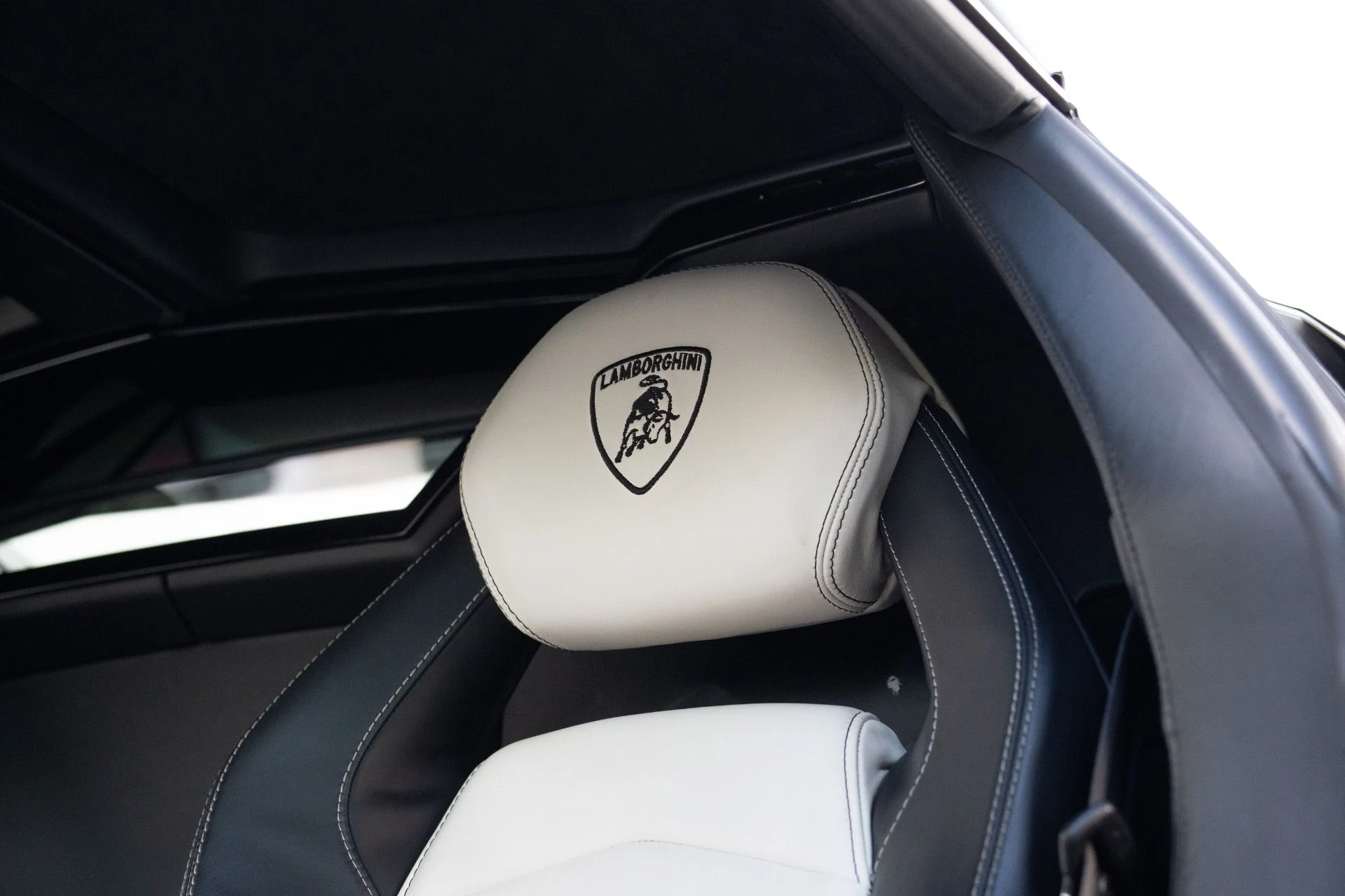 mph035_3635850342_Used_2015_Lamborghini_Aventador_LP_700_4_1755636839_d360b35c82
