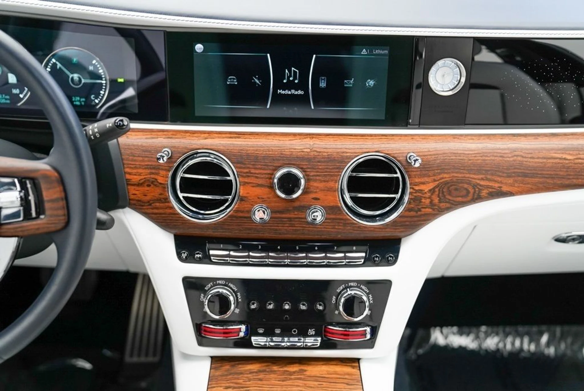 mph035_363801189_ybvawsrp213m7r12da08vguuj59o_e4f7239fdf