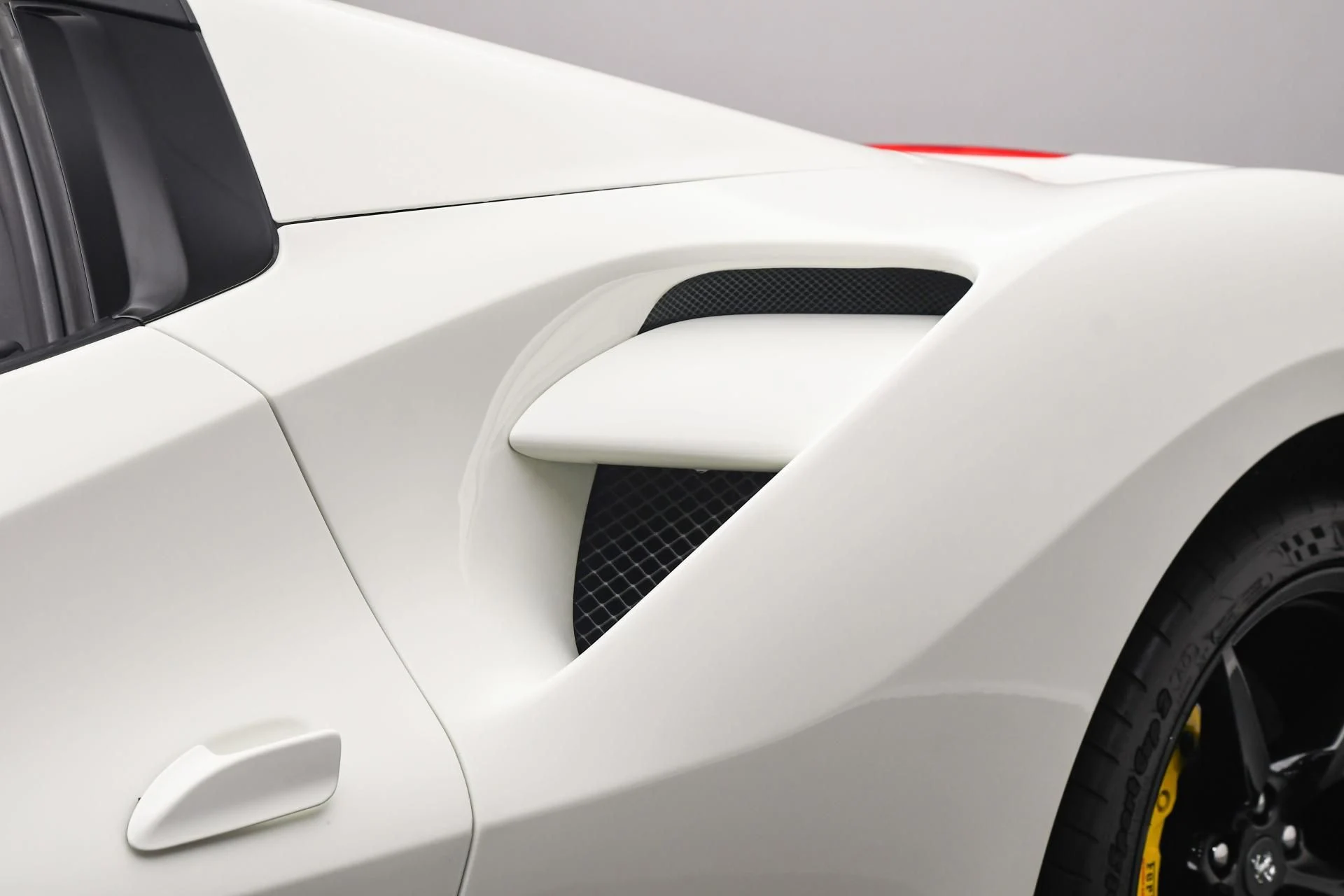 mph035_3649757861_Used_2016_Ferrari_488_Spider_1750234929_83e96155a7