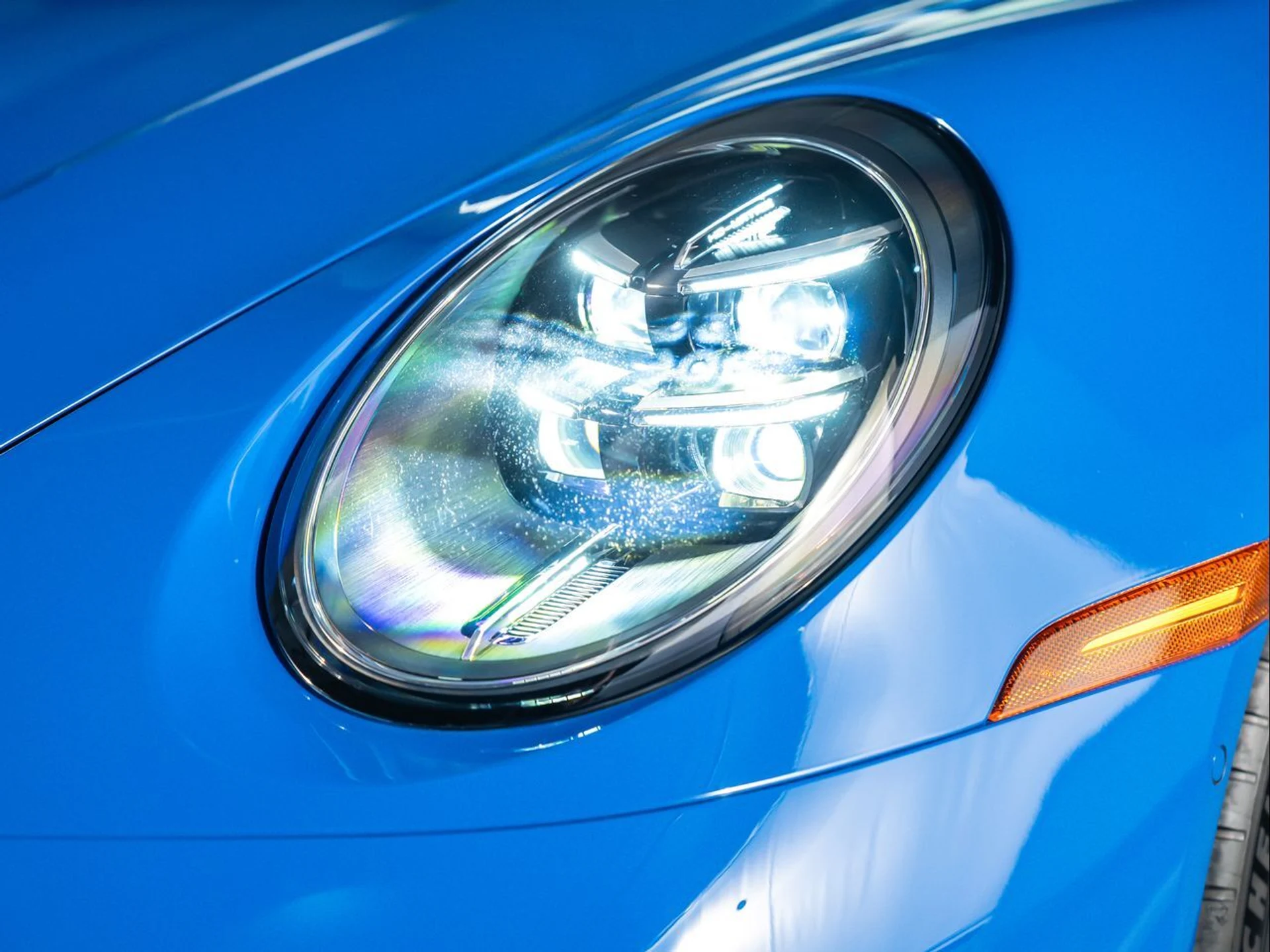 mph035_3652527430_719b1891ba9430ad48a7036fccc03295_4ad6d90127