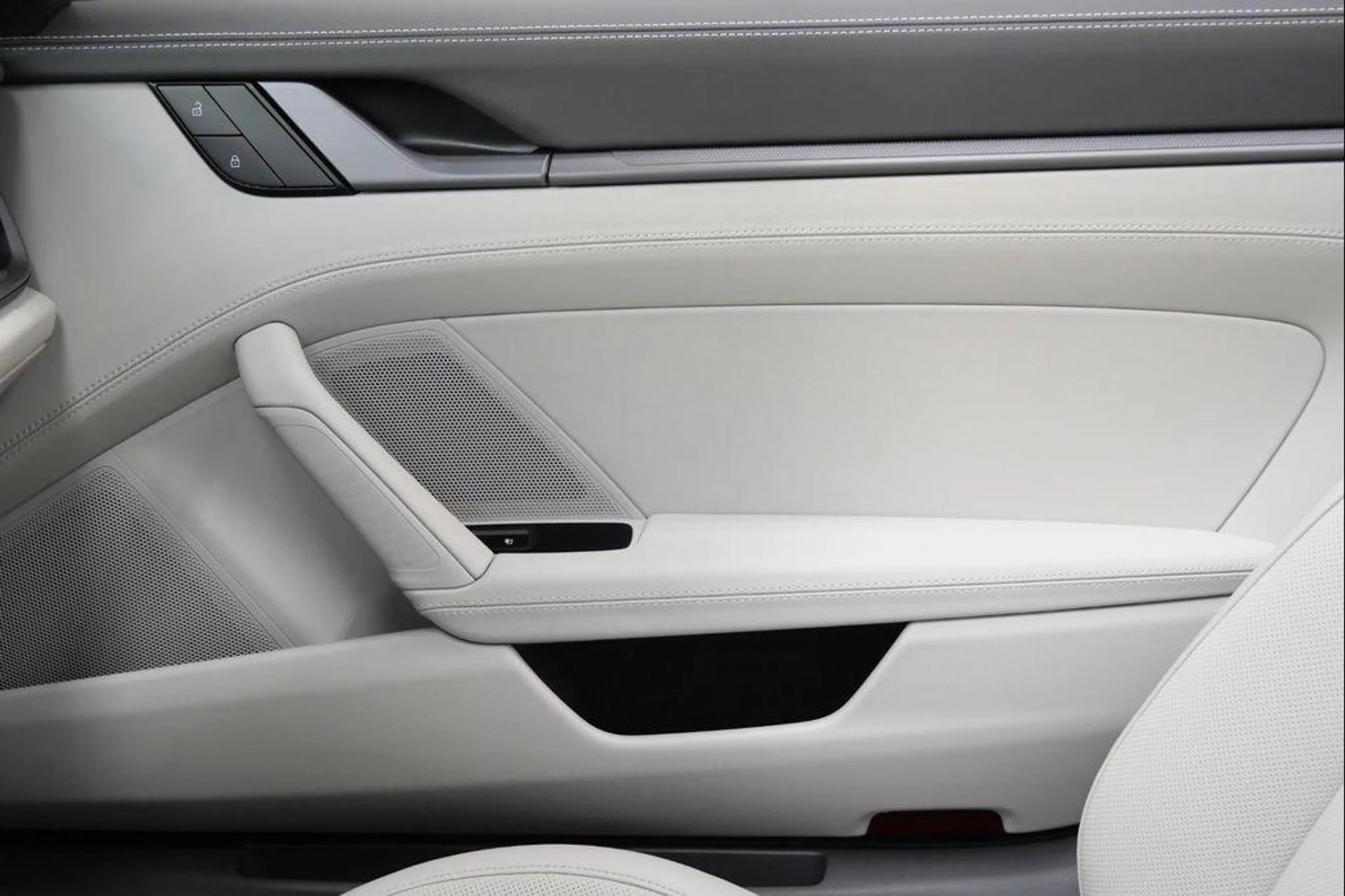 mph035_3653519296_Cn1_T_Kav_D_Rij_Urf_C2_C_Zt_E_Sp_M8es0_322b12c223