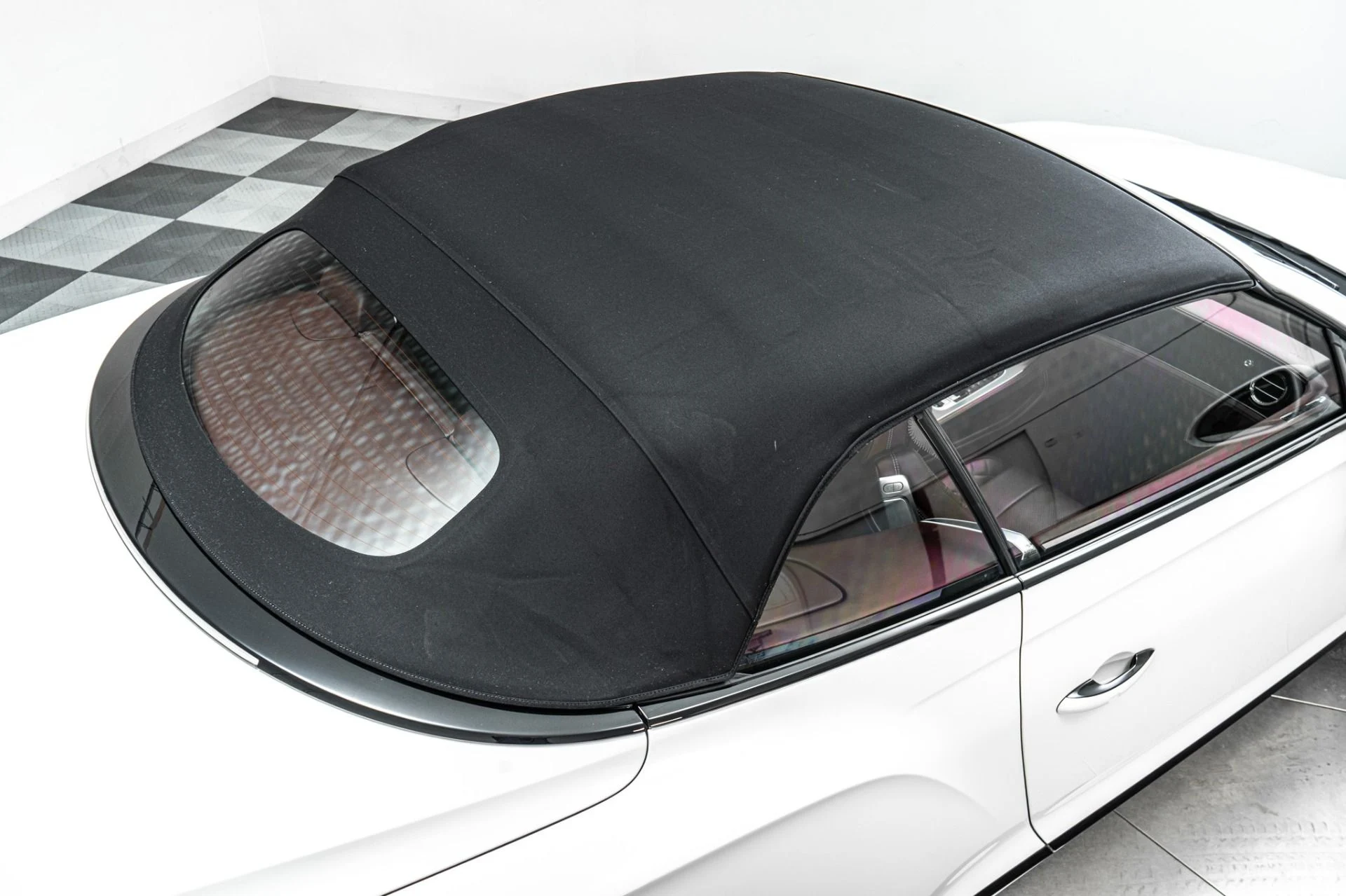 mph035_3662035358_Used_2020_Bentley_Continental_GTC_V8_Mulliner_Front_Seat_Comfort_Specifications_Naim_Audio_1786125388_07b43845b8