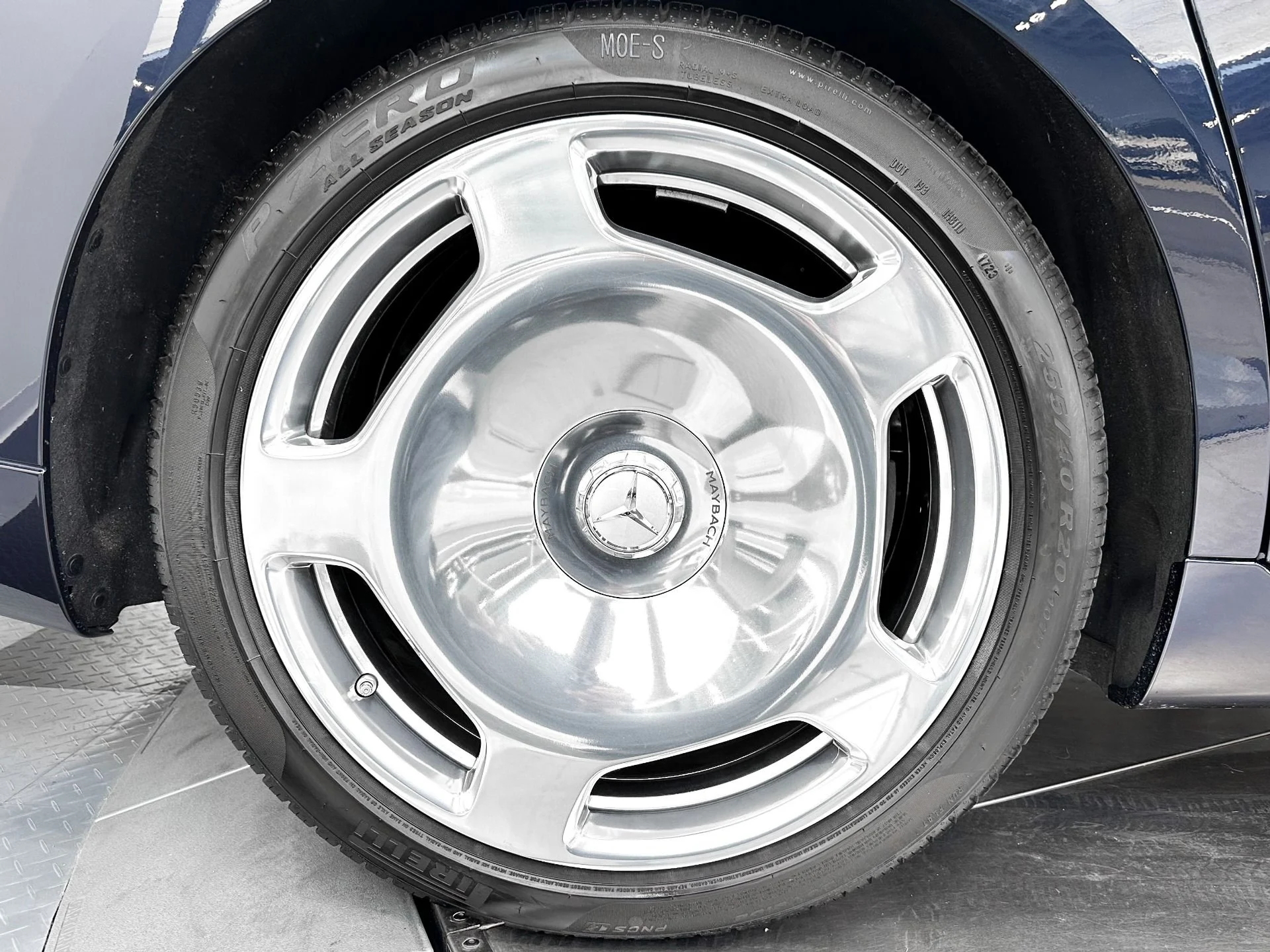 mph035_3675791532_Used_2024_Mercedes_Benz_Mercedes_Maybach_S_680_4_MATIC_AMG_V12_Factory_Two_Tone_Executive_Rear_Seats_1772055459_ac35da1c15