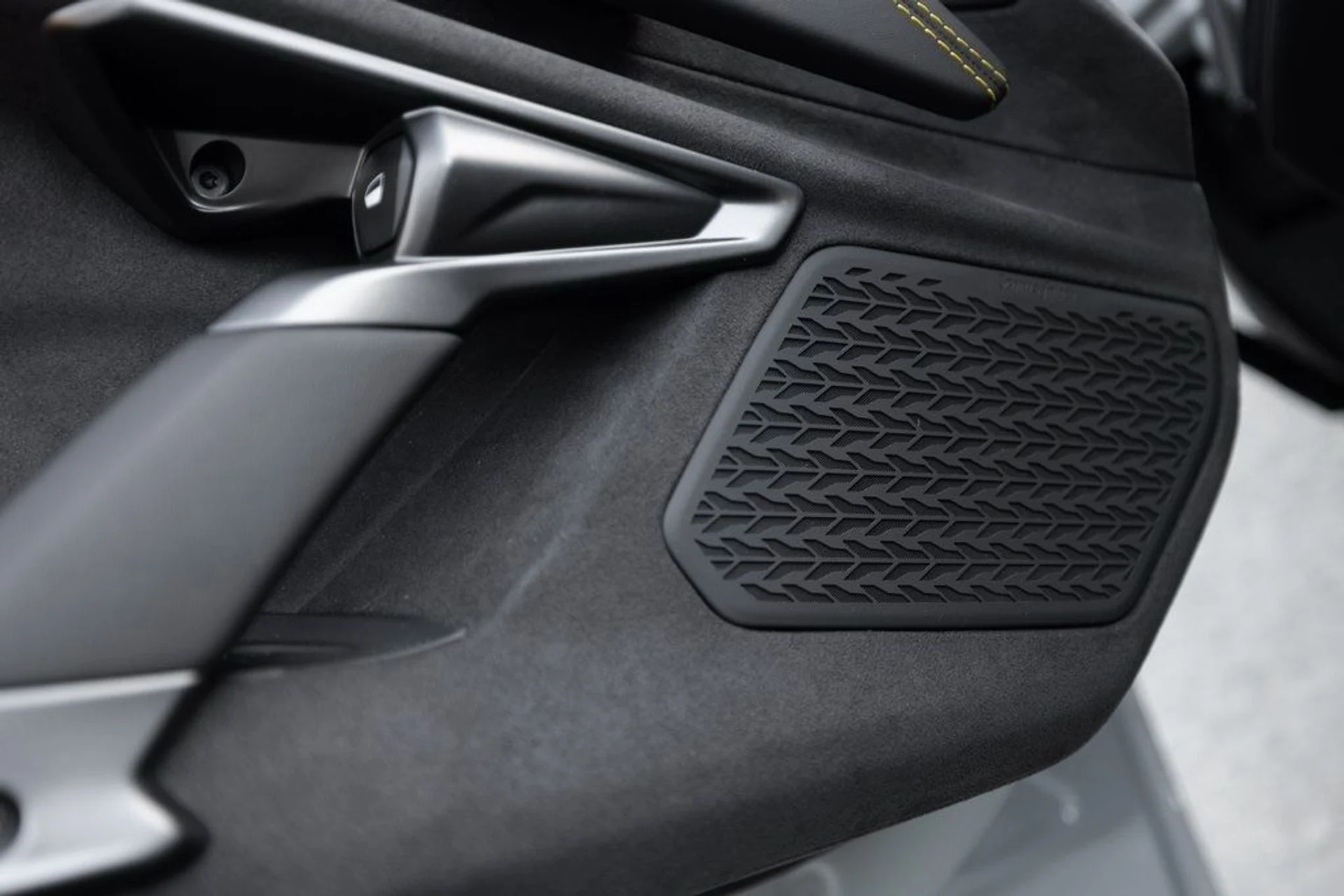 mph035_3677184376_de82c8658ca3083797c954ca8492444dx_d93c1634ae