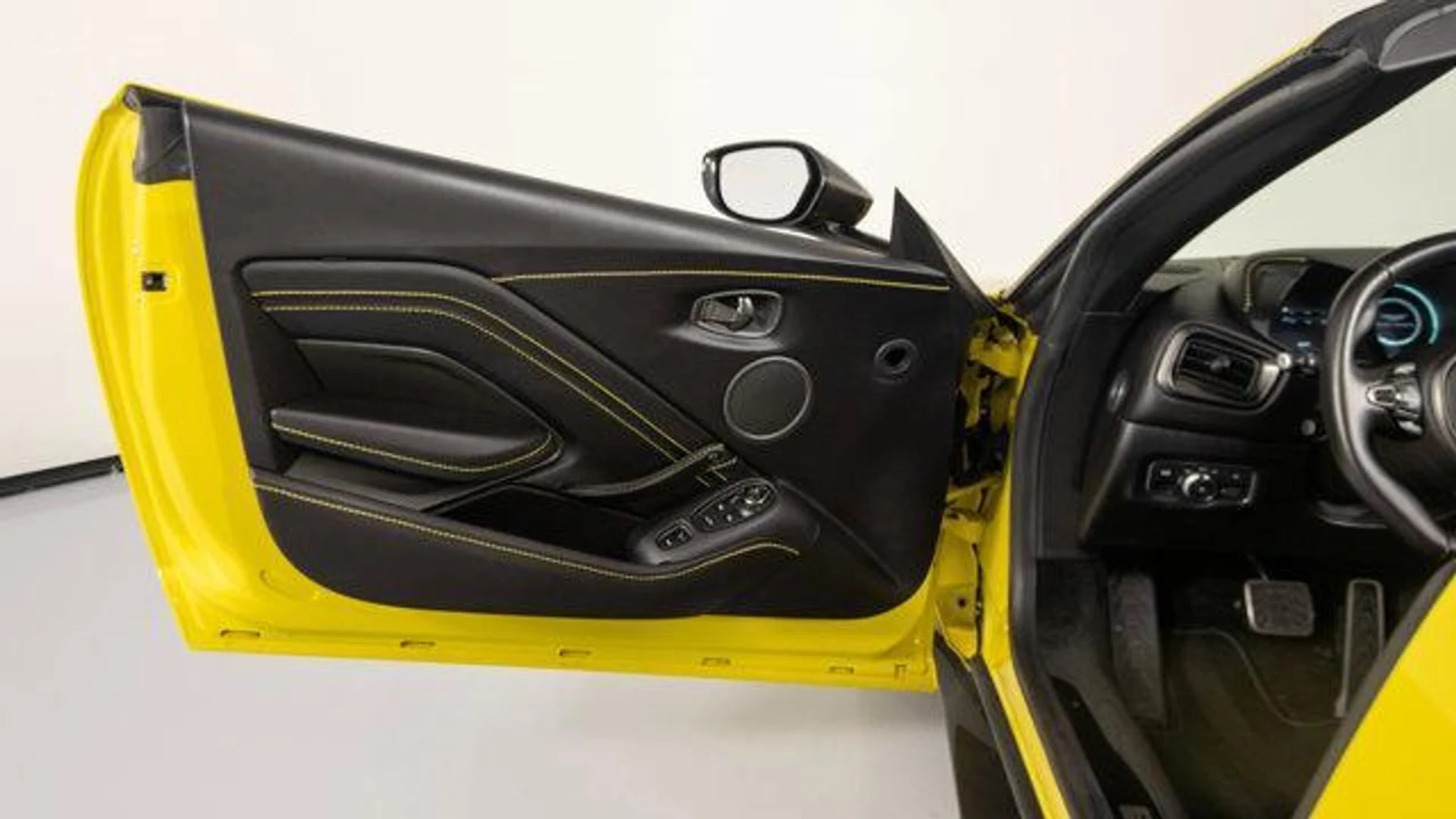 mph035_3681224731_3_Mnw_V_Cc6hi7_Zpenpxc901_C_Qdb_Ig_7030eeee38